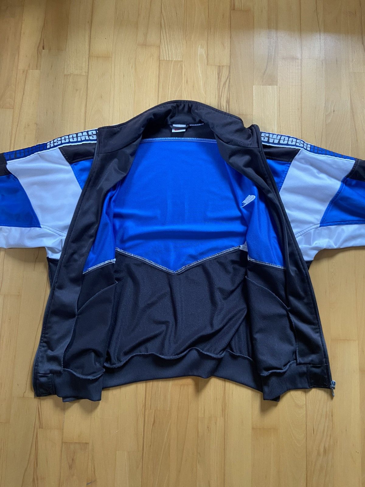 Nike Vintage Nike Swoosh Zip Hoodie, blue Size US L / EU 52-54 / 3 - 18 Thumbnail
