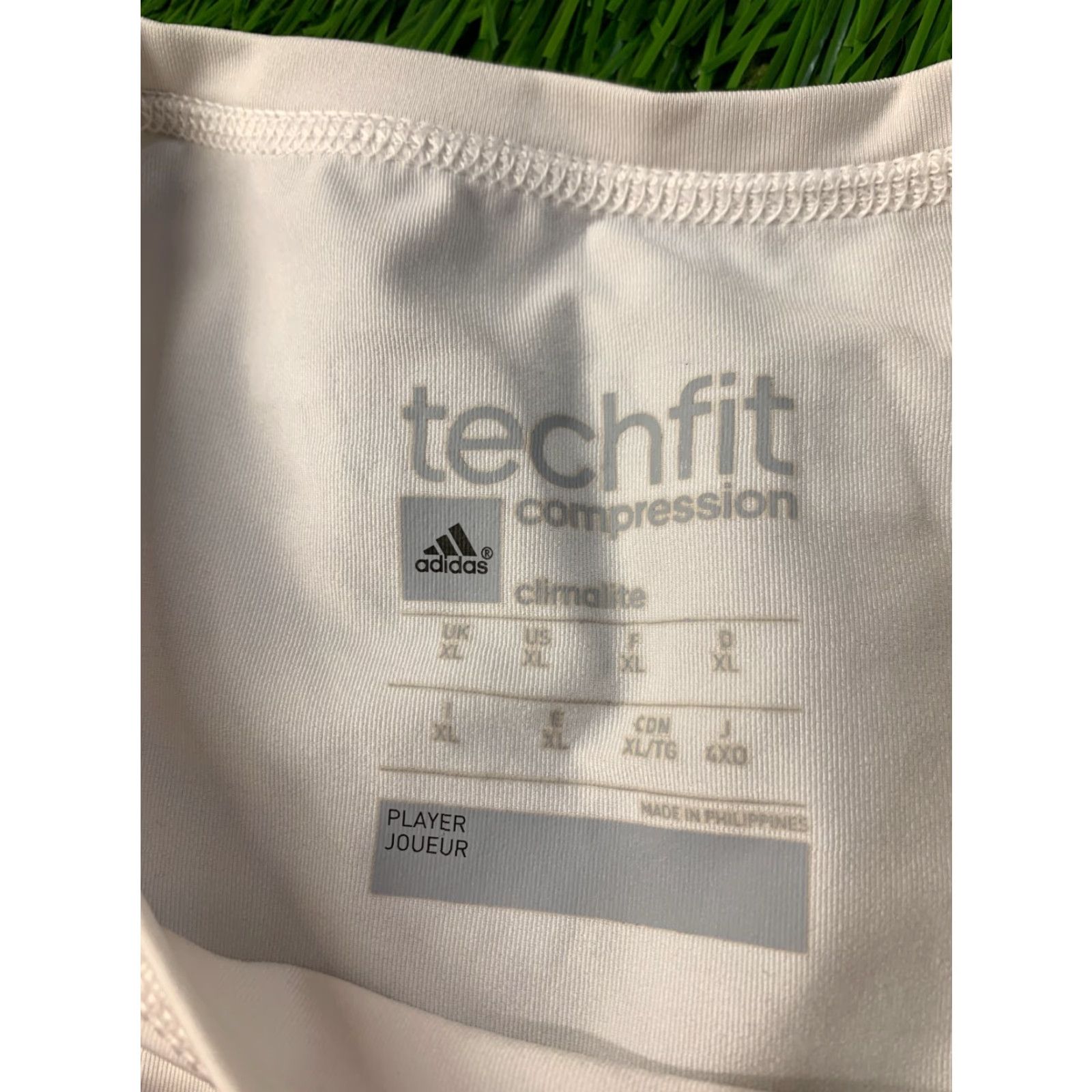 Adidas ADIDAS Techfit Compression Vest Shirt Men XL White 2015 Crossfit Base Layers Sleeveless Guaranteed Original Size XL Size US XL / EU 56 / 4 - 6 Thumbnail
