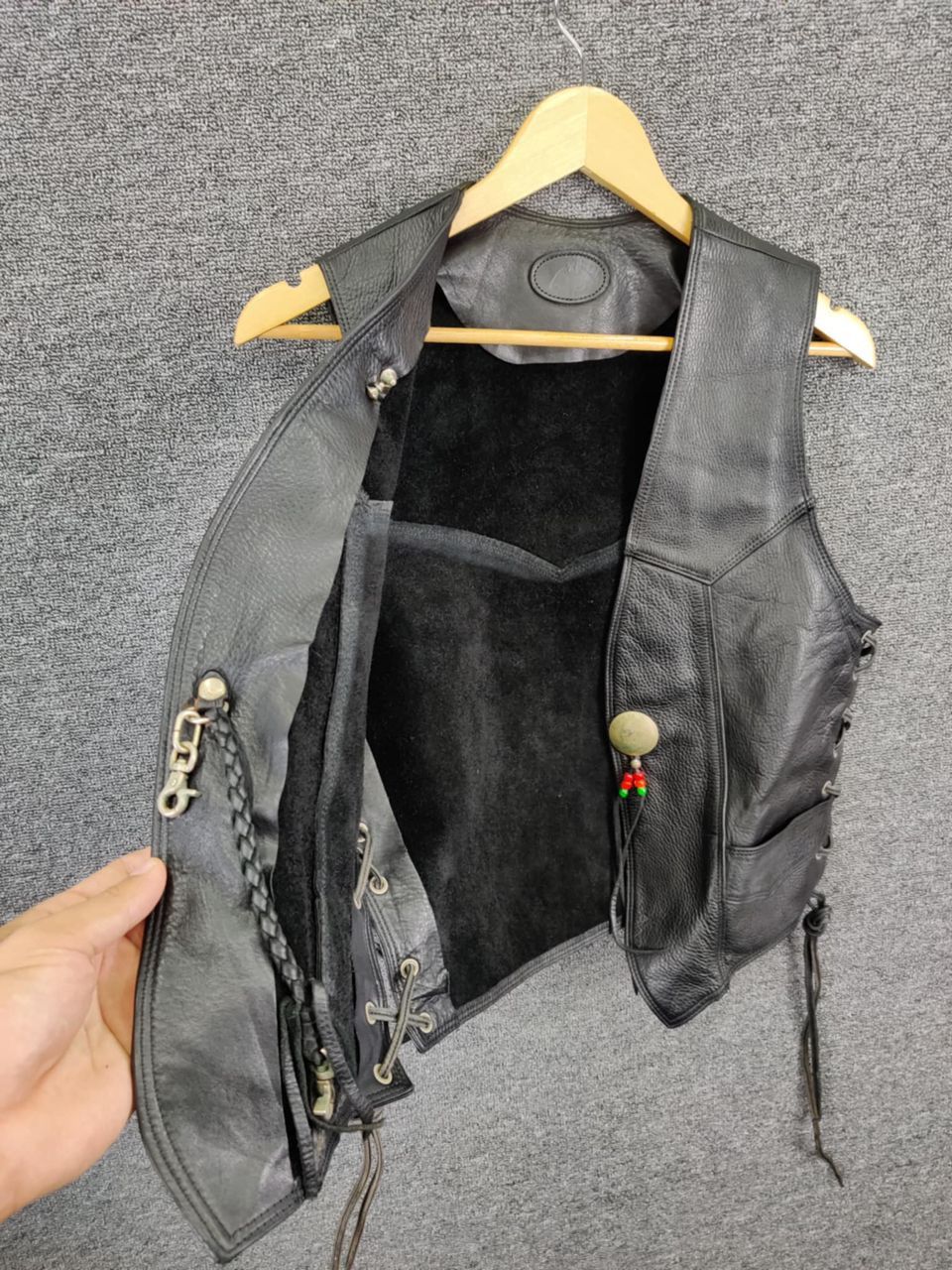 Genuine Leather Vintage Motorcycle Laced Black Leather Vest Size US M / EU 48-50 / 2 - 3 Thumbnail