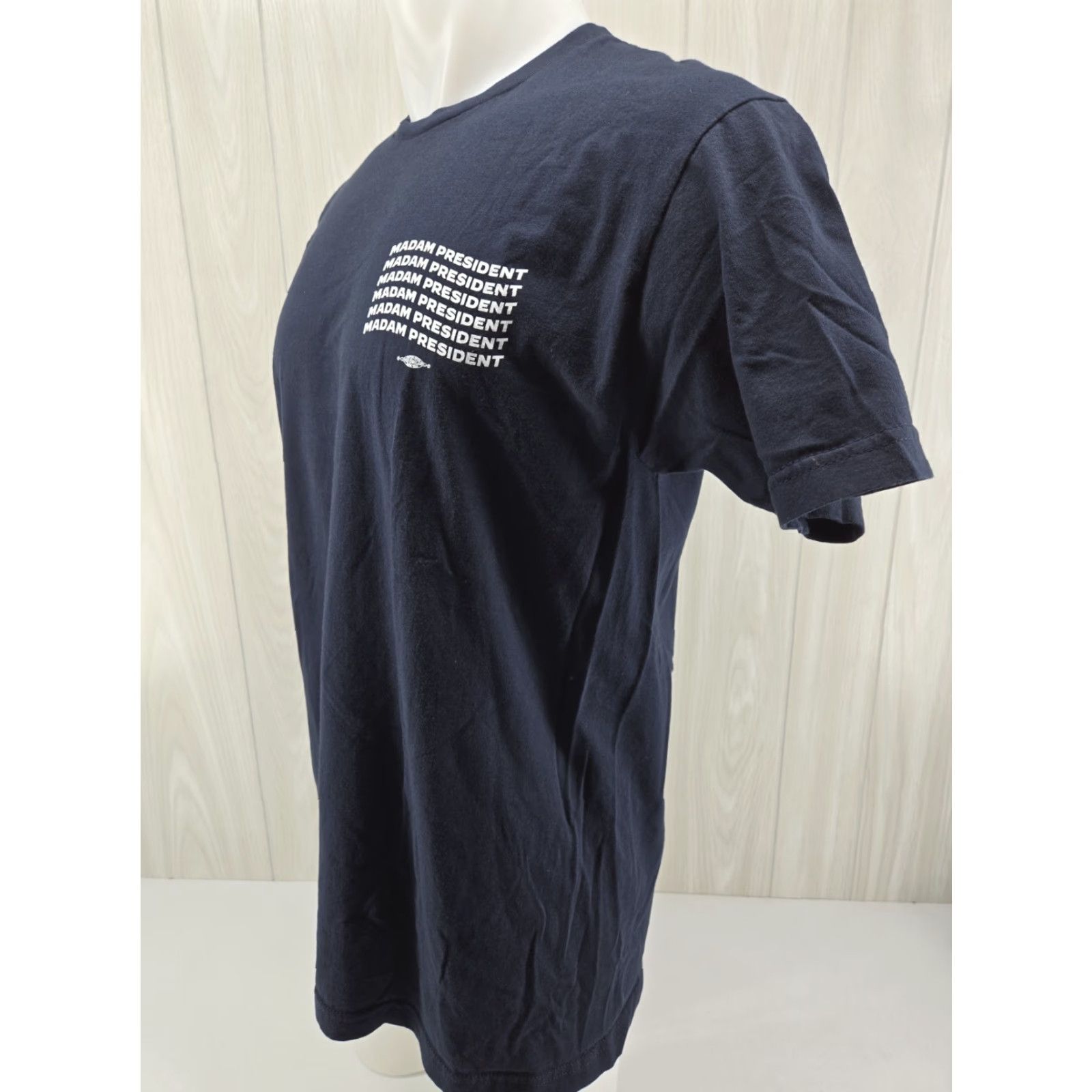 Vintage VINTAGE Madam President T Shirt Large Kamala Harris Union Made Men M Size US L / EU 52-54 / 3 - 4 Thumbnail