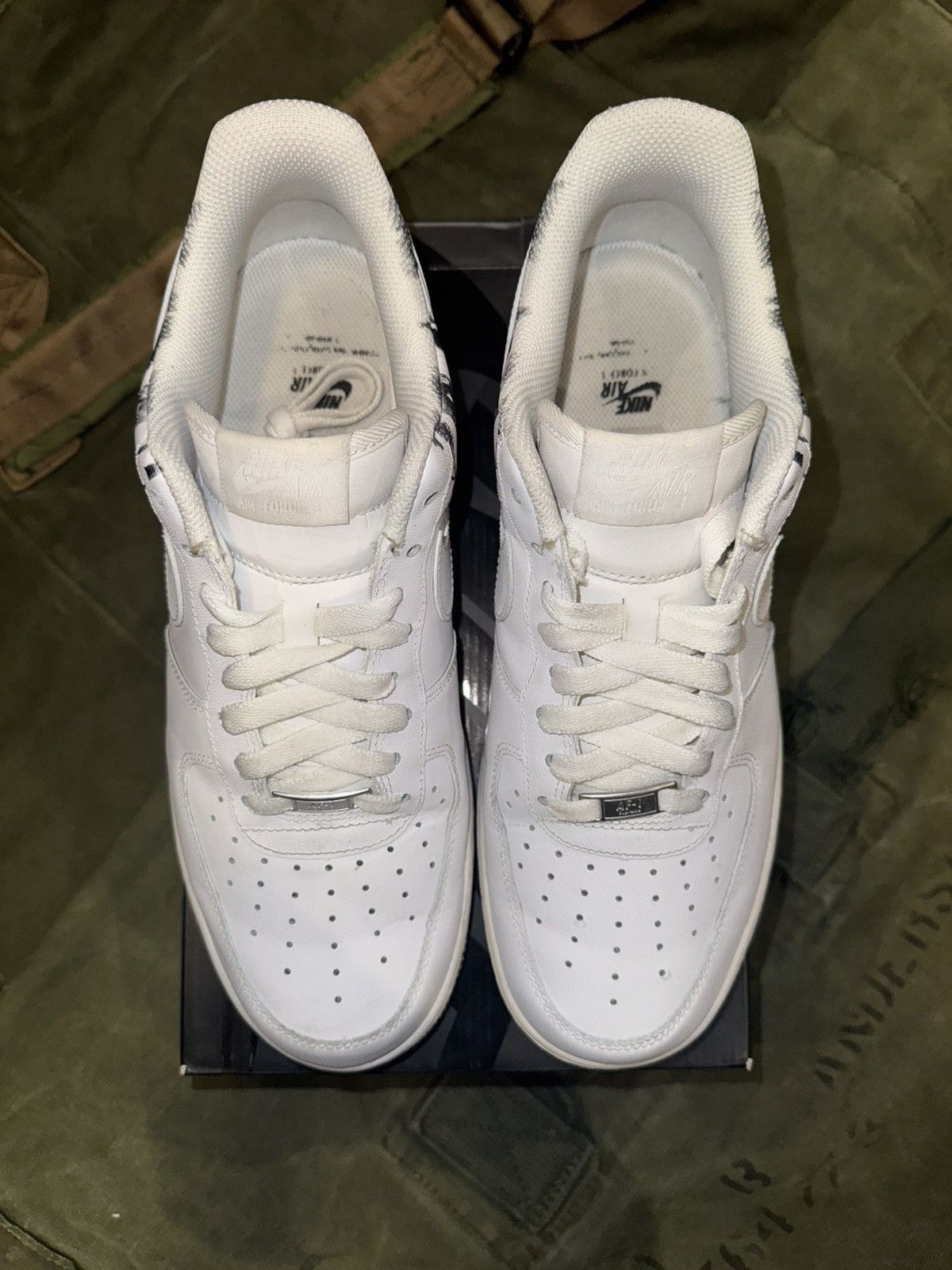 Comme des Garcons SHIRT × Nike × Supreme Nike AF1 Low Supreme CDG *rare* Size US 10 / EU 43 - 4 Thumbnail