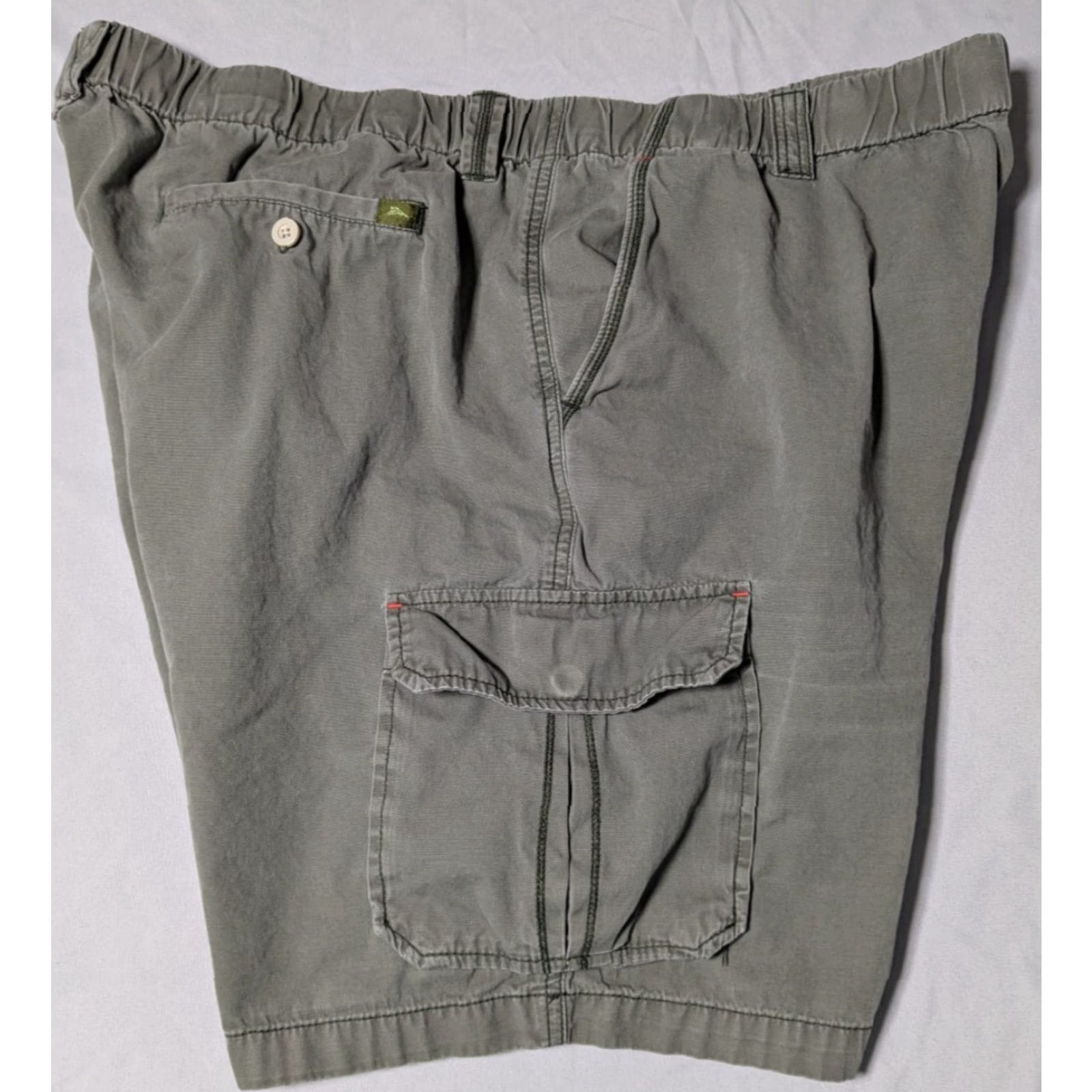 Tommy Bahama Tommy Bahama Relax Green Salt Water Fade 8" Cargo Shorts Men 2XL Size US 39 - 2 Thumbnail