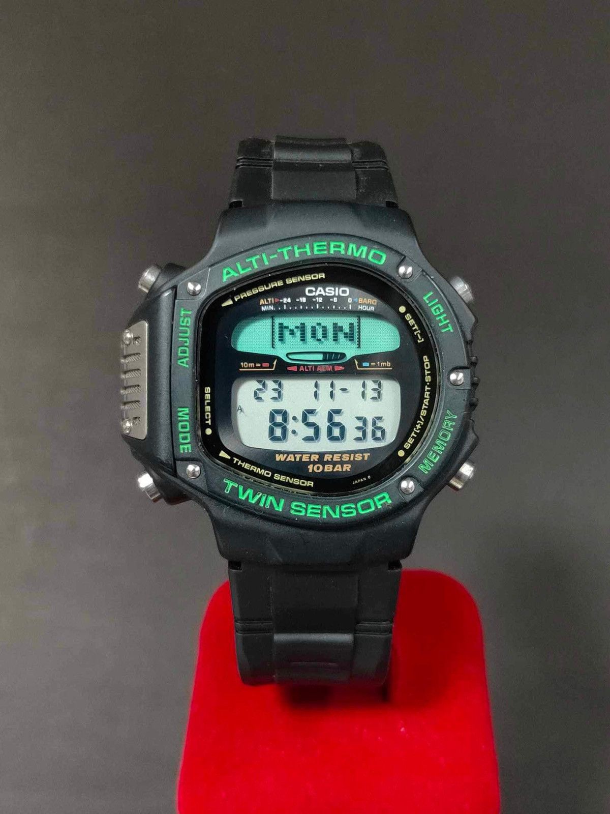 Vintage Vintage CASIO ALT-6000 ALTI-THERMO Japan Digital Men’s Watch ...