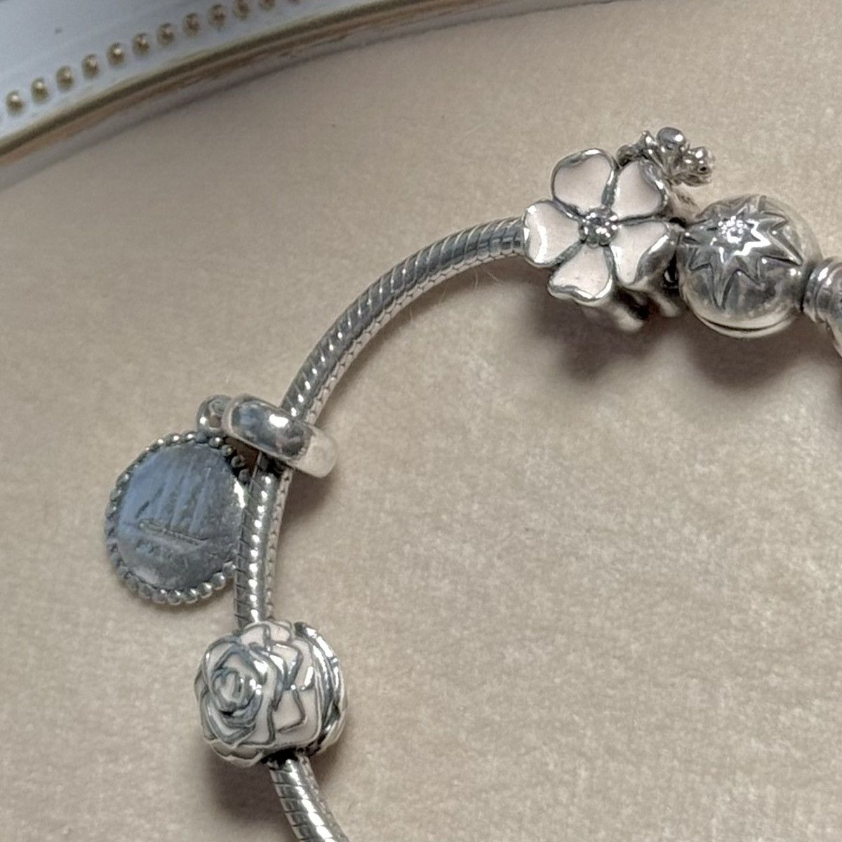 pandora <3 Rare Pandora Limited Edition Bracelet!!! Size ONE SIZE - 4 Thumbnail