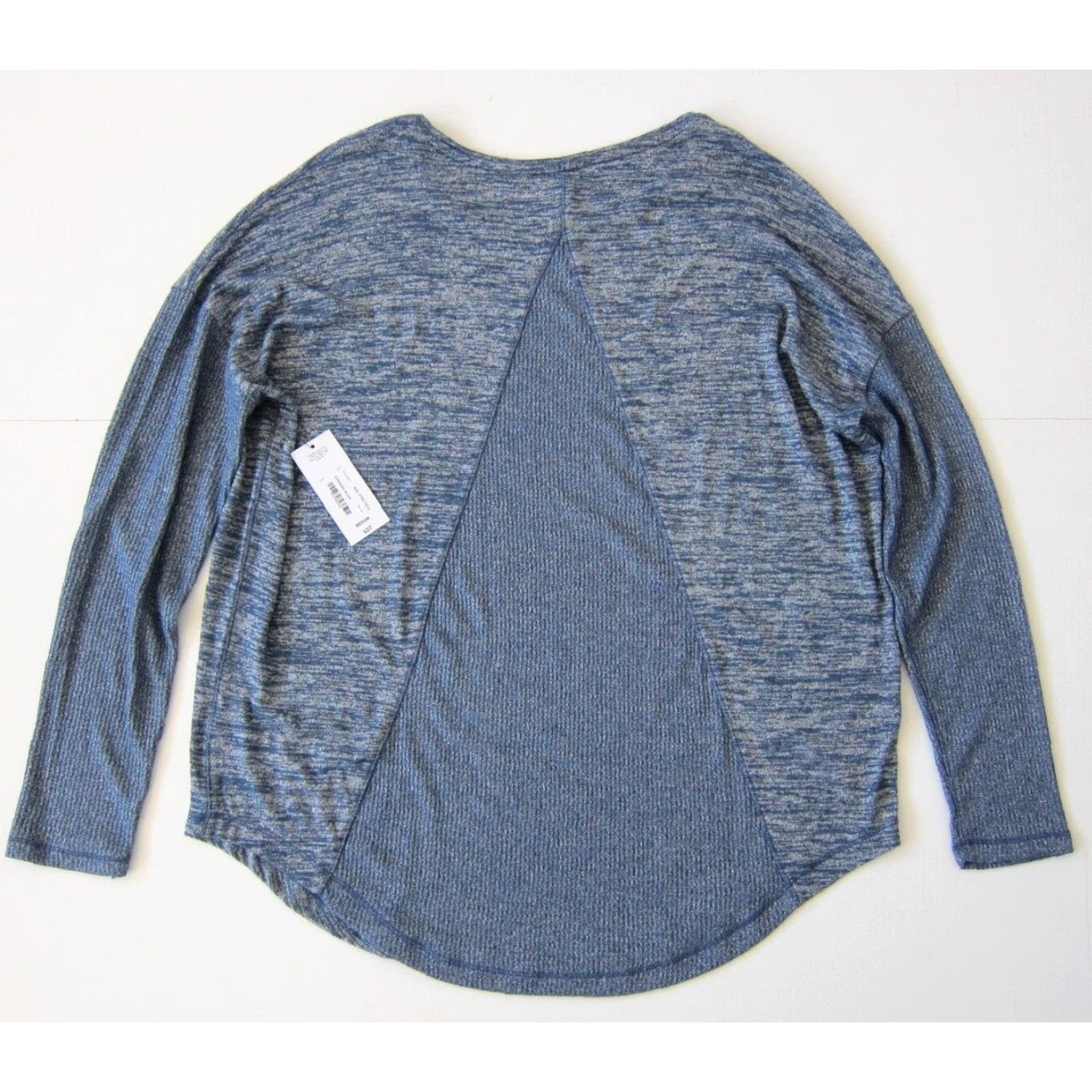 Vintage a.n.a Blouse Tunic Medium Shirt Womens Long Sleeve Round Neck Evening Blue Soft Stretch NWT Size M / US 6-8 / IT 42-44 - 2 Thumbnail