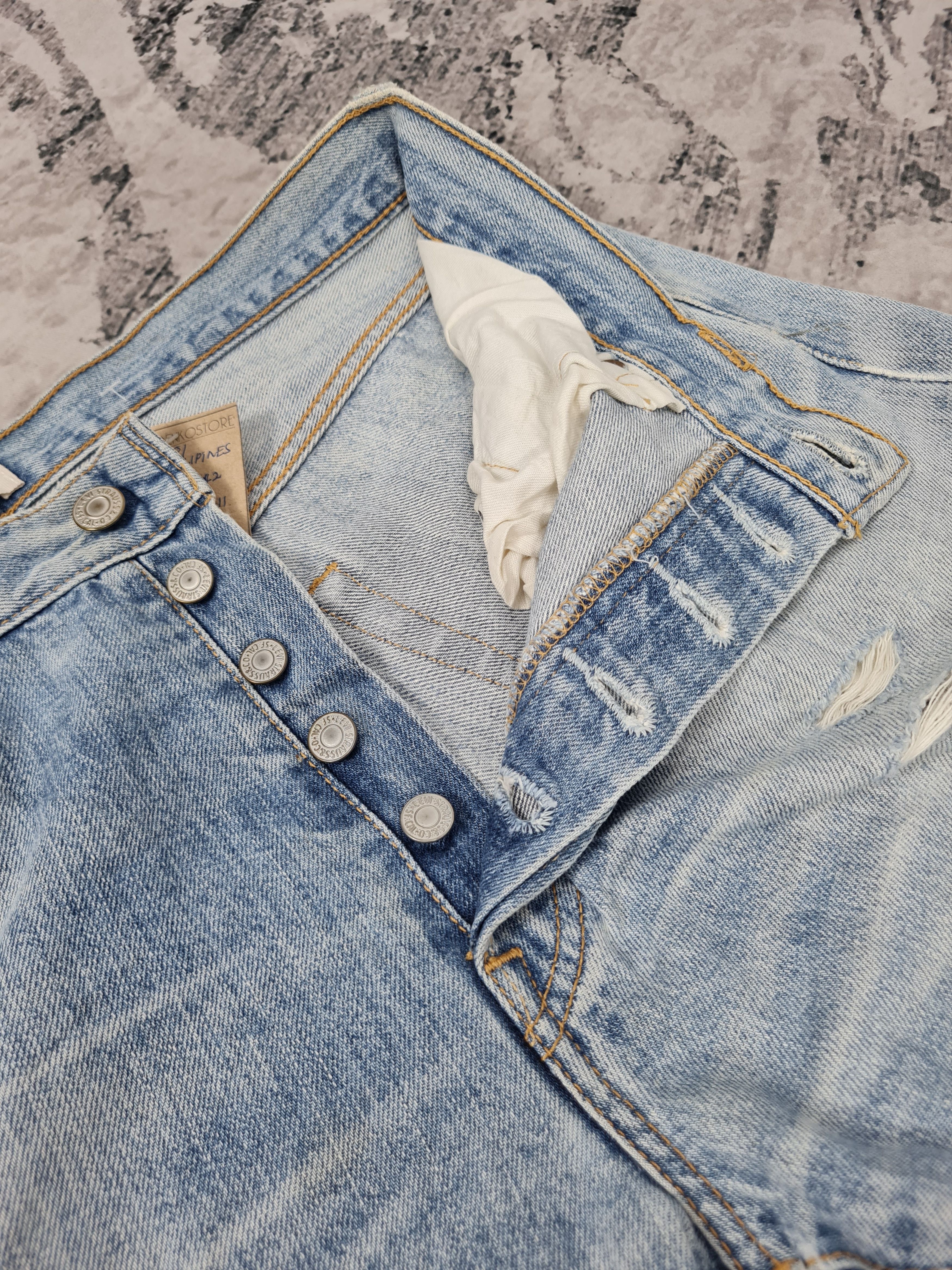 Levi's Vintage Clothing Vtg LEVIS 501 Distressed Faded Ripped Jeans L0381 Size 34X32 Size US 34 / EU 50 - 12 Thumbnail