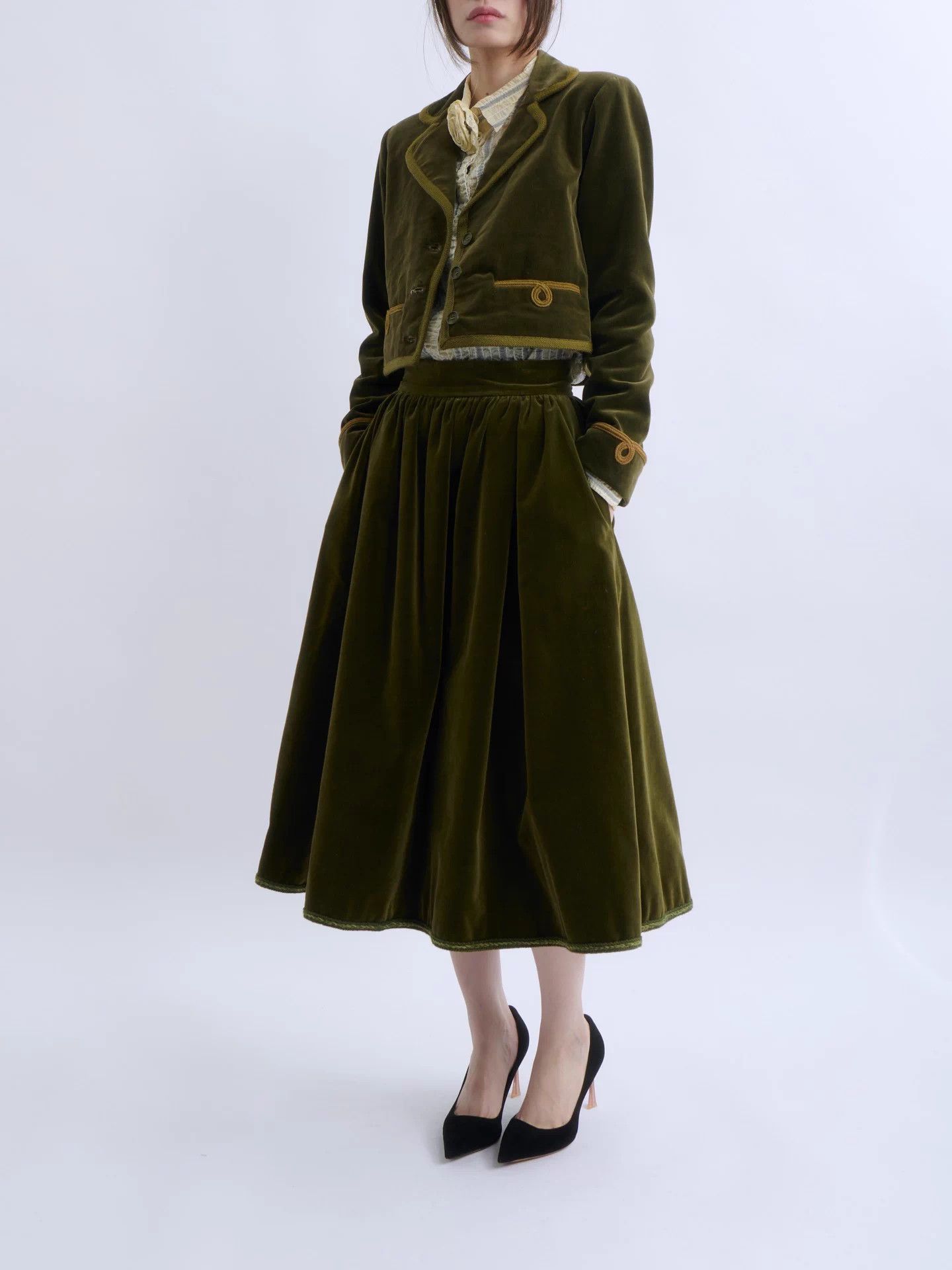Valentino VALENTINO 70s Olive Green Velvet Short Jacket & Skirt Set Size M / US 6-8 / IT 42-44 - 3 Thumbnail