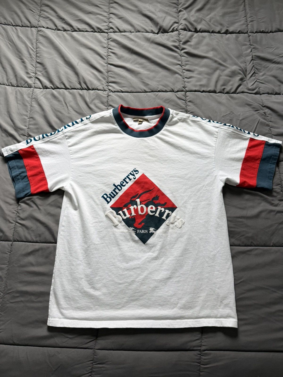 Burberry Burberry T-shirt Size US L / EU 52-54 / 3 - 1 Thumbnail