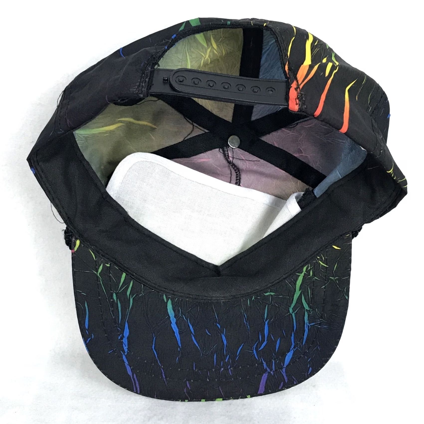 Vintage VINTAGE NORTH CAROLINA NEON ALL-OVER PRINT SNAPBACK HAT nylon 80s 90s hip hop Mens Size ONE SIZE - 4 Thumbnail