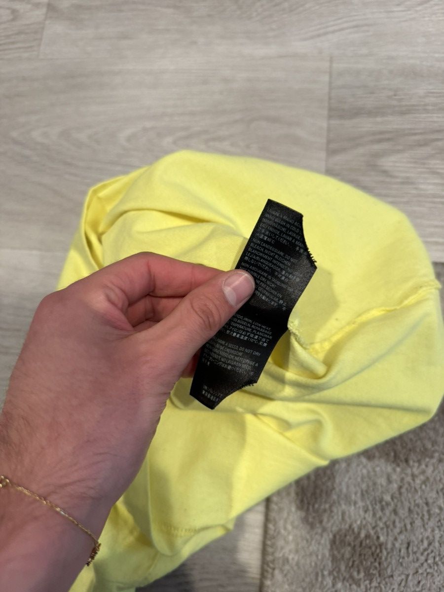 Balenciaga s/s 2019 back logo embroidered tee!! Size US S / EU 44-46 / 1 - 7 Thumbnail