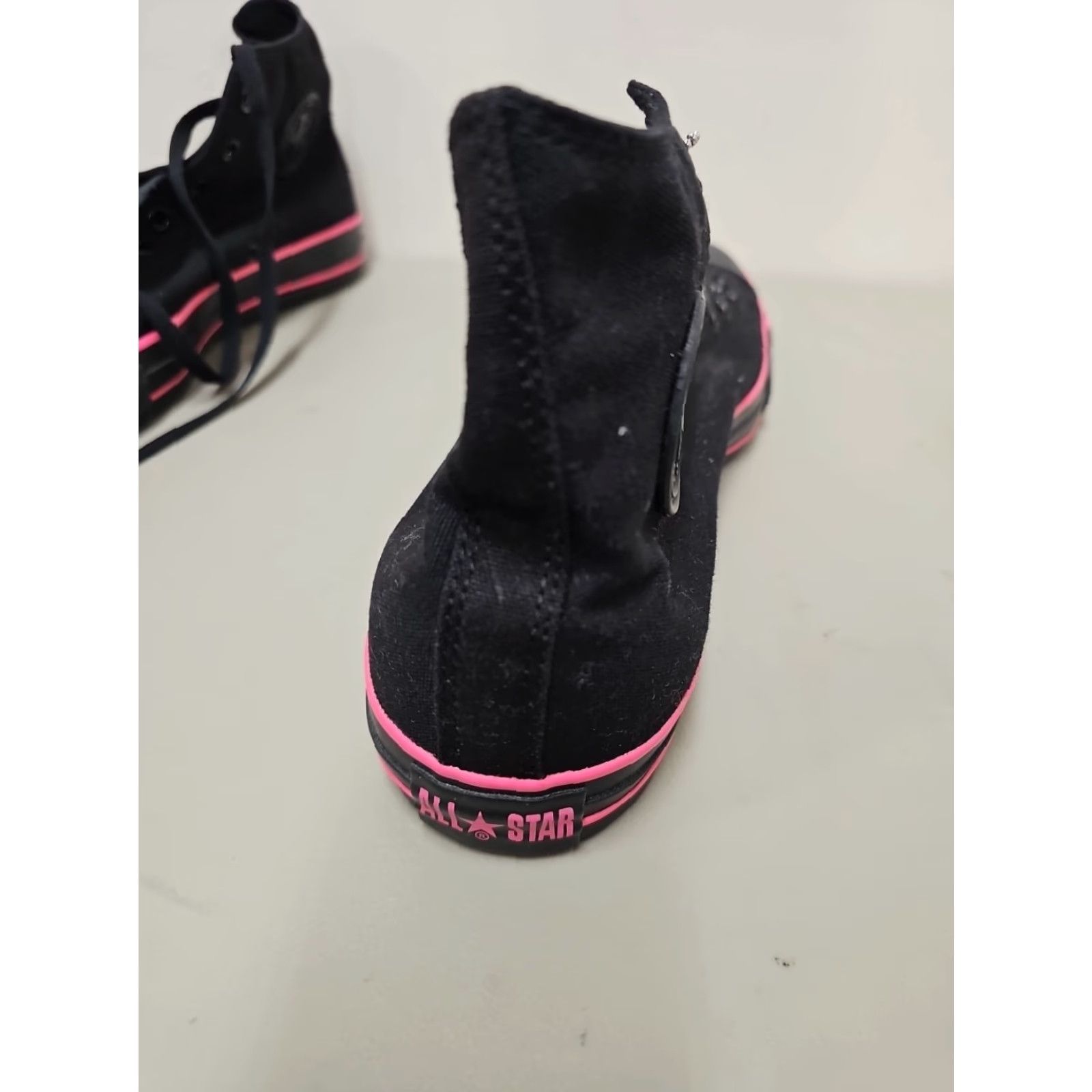 Converse VINTAGE Converse All Star High Top Shoes Black & Pink Red Canvas Sneaker 13 Mens Size US L / EU 52-54 / 3 - 5 Thumbnail