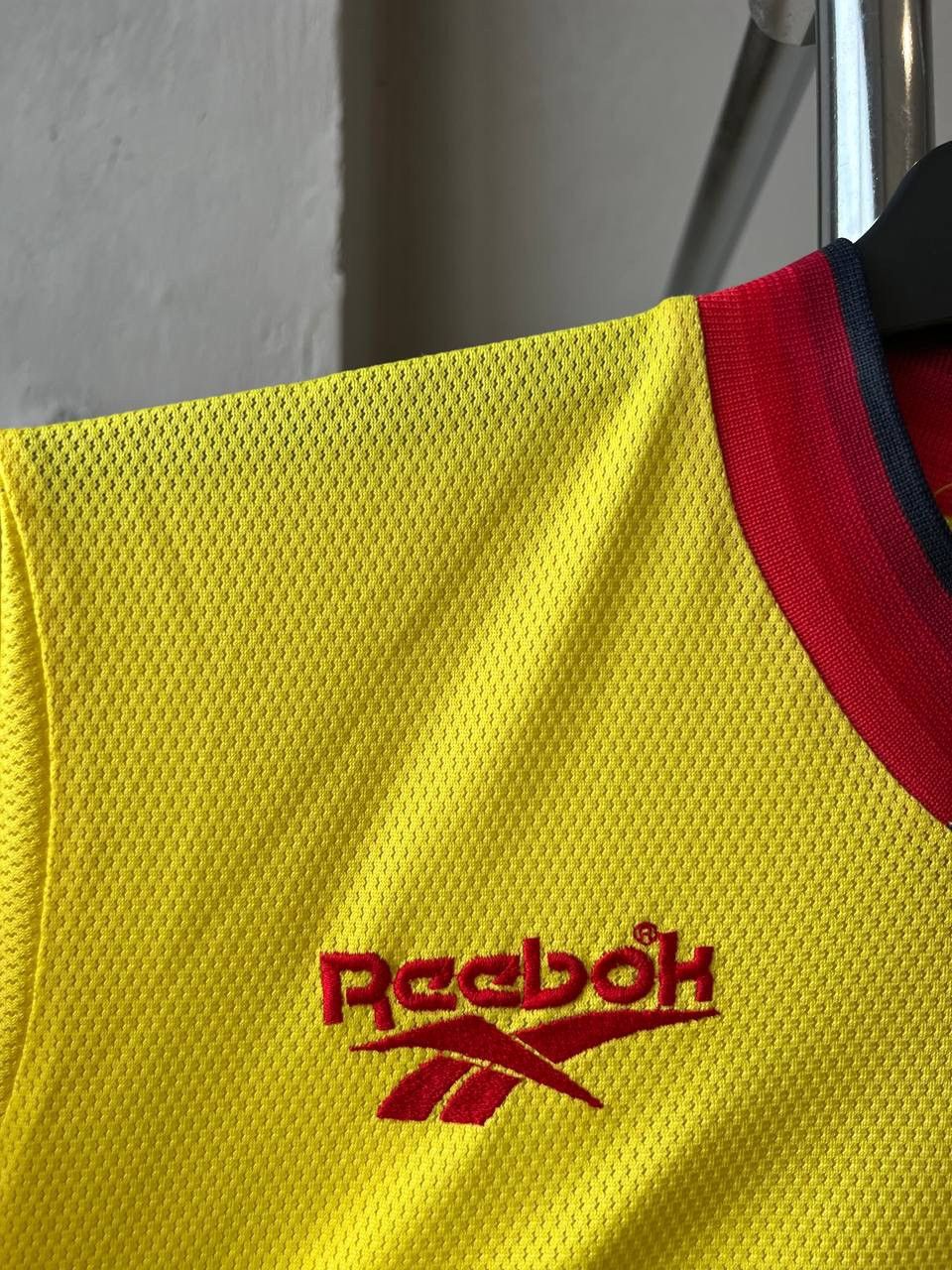 Reebok 1997/99 LIVERPOOL FC AWAY SOCCER JERSEY FOOTBALL SHIRT 30/32 Size US XS / EU 42 / 0 - 4 Thumbnail