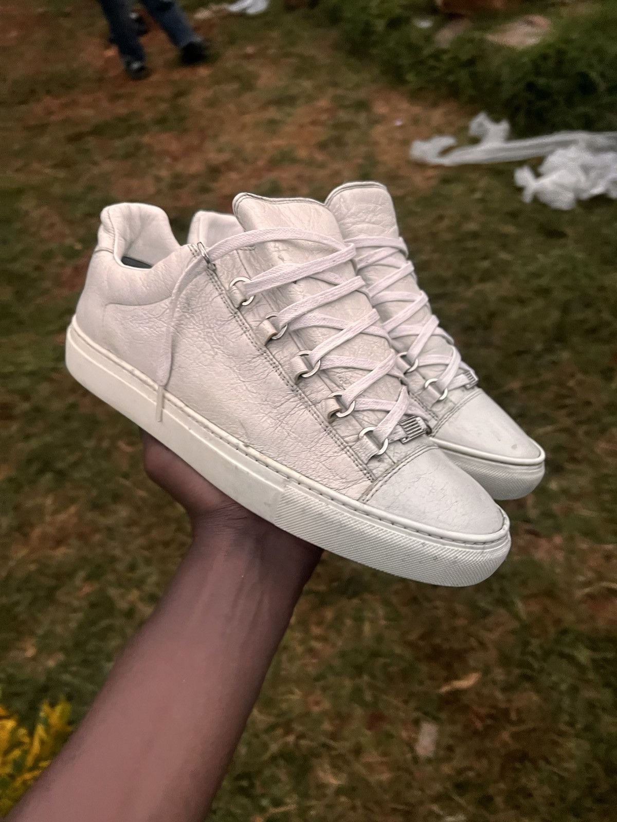 Balenciaga Balenciaga Arena Low Top Sneakers 41 | Grailed