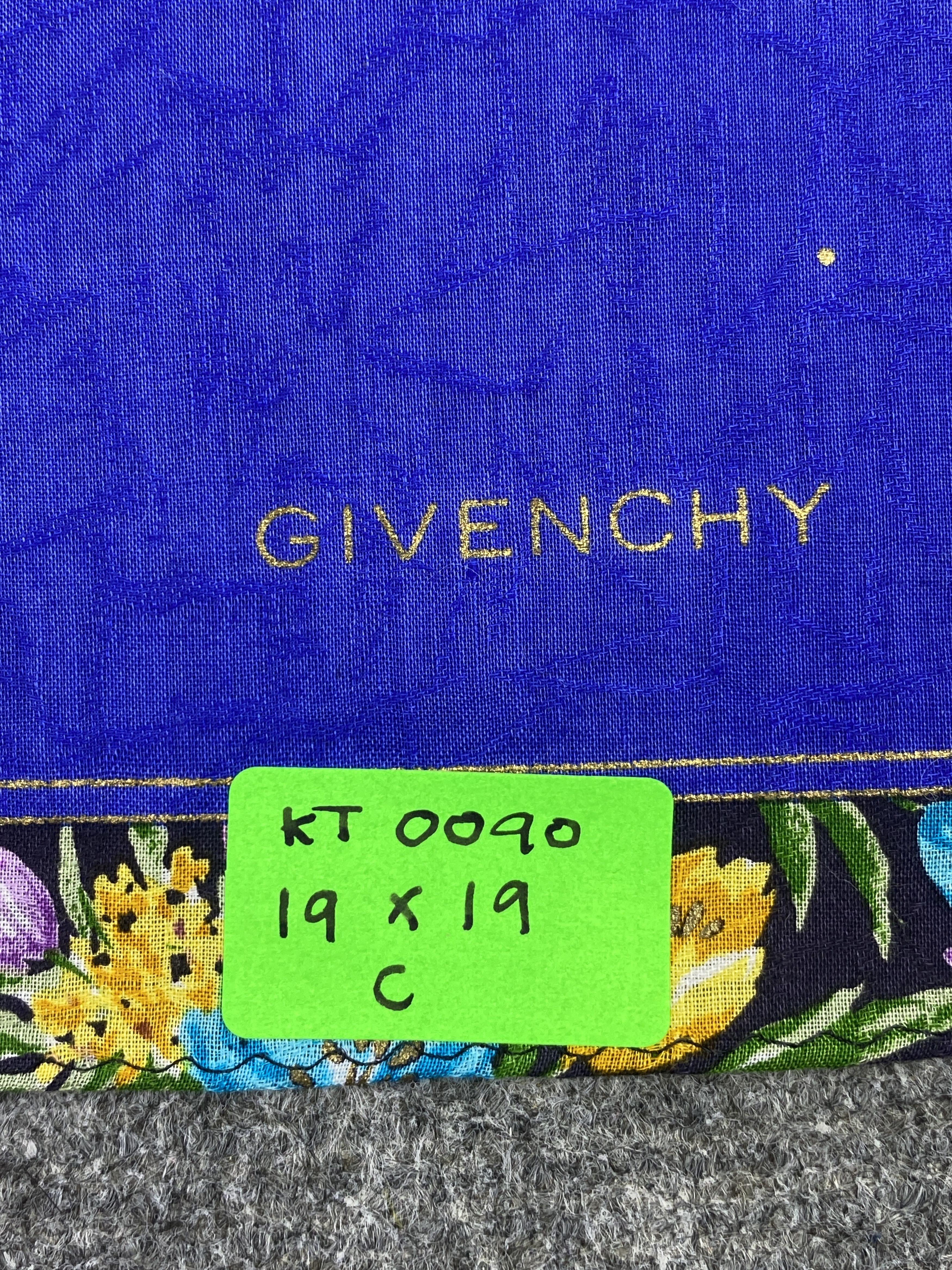Givenchy Vintage Givenchy Handkerchief / Neckerchief KT0090 Size ONE SIZE - 8 Thumbnail
