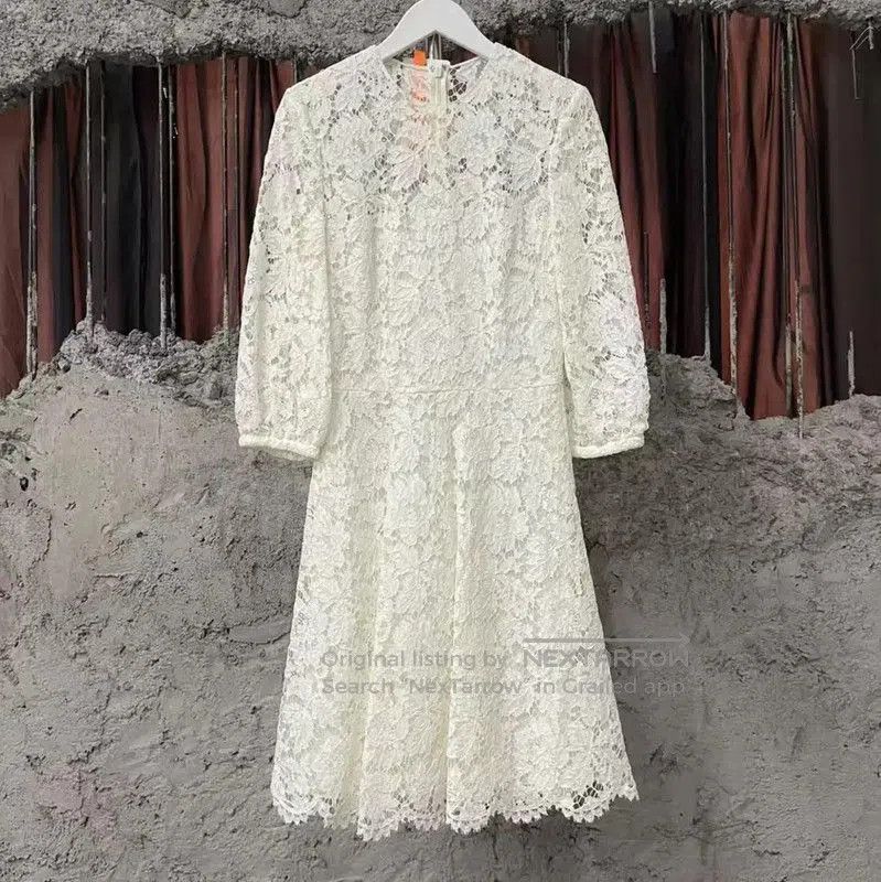 Valentino Valentino White Lace Women's Dress . Size XXS / US 00 / IT 34 - 1 Thumbnail