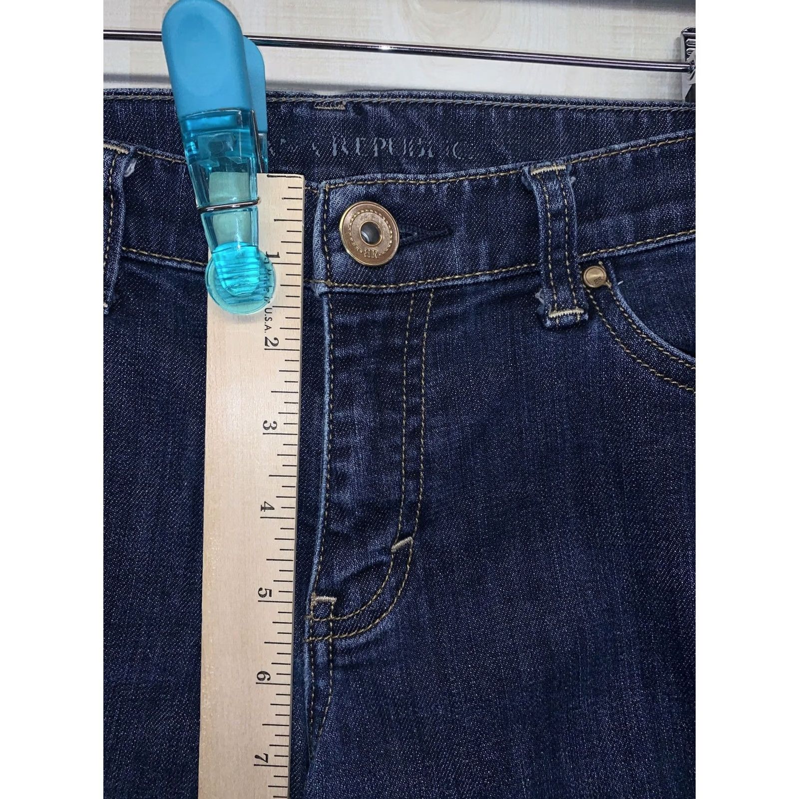 Banana Republic Banana Republic Jeans Women’s 28 Boot Cut Denim Blue -Bootcut- SZ 28 Jeans Women’s Regular 28 Blue Denim Cotton ZIP Size 28" / US 6 / IT 42 - 3 Thumbnail
