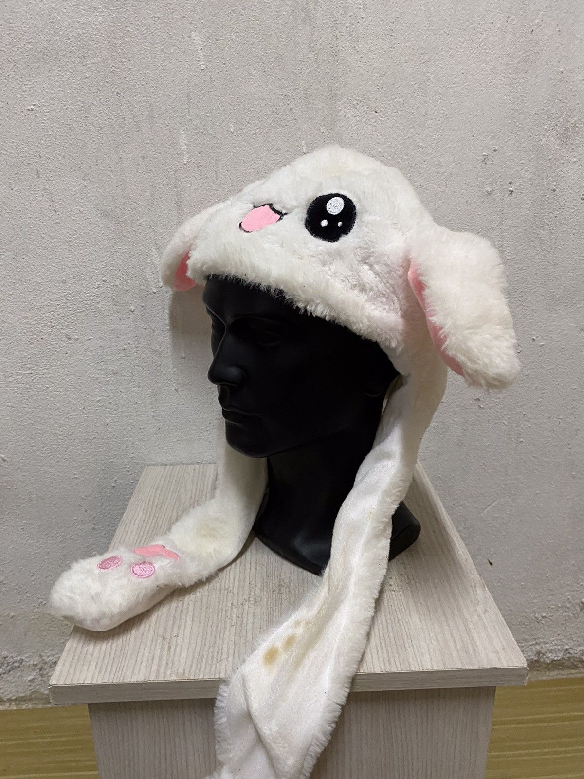 Cartoon Network Japanese Brand Cartoon Bunny Horn Beanie Hat Size ONE SIZE - 3 Thumbnail