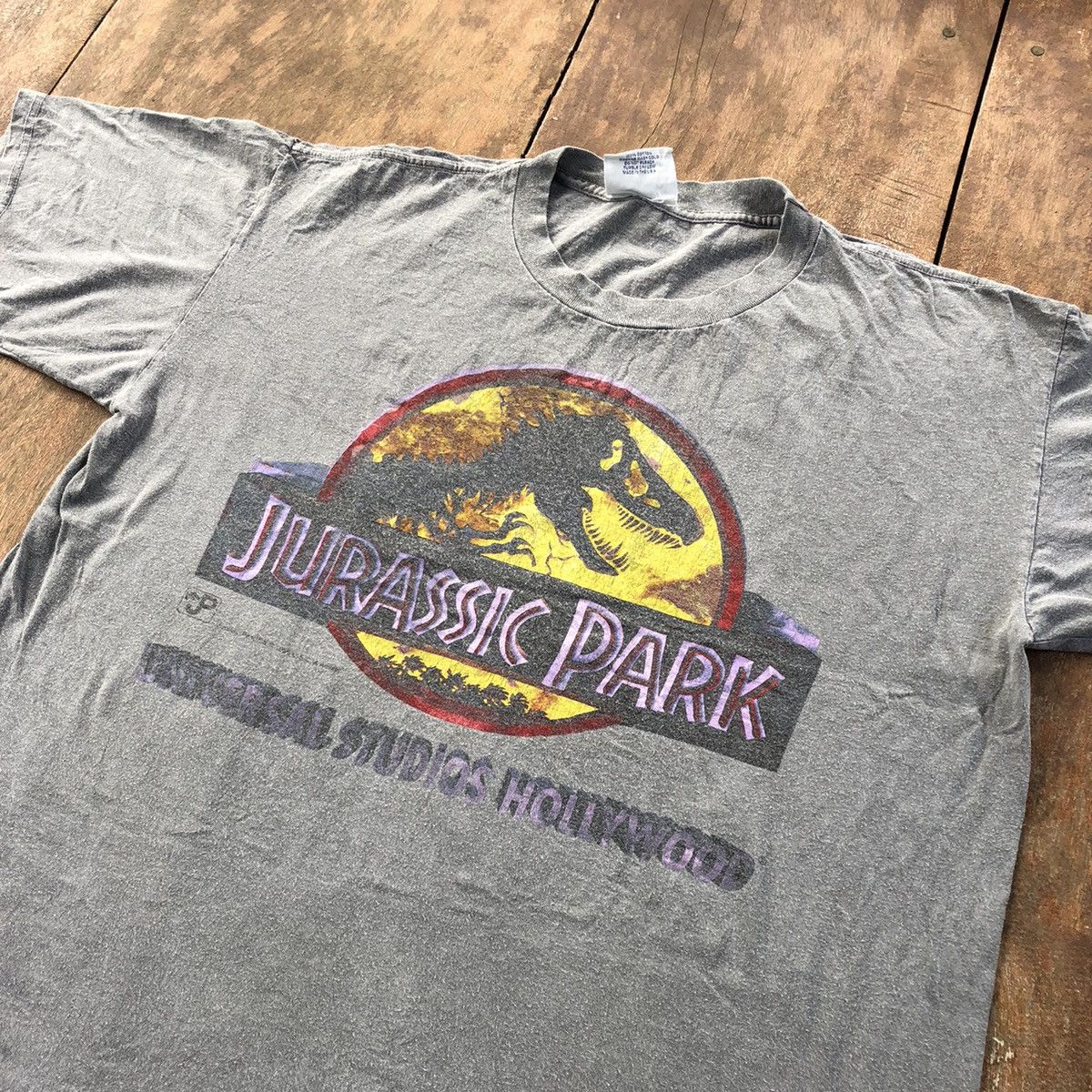 Vintage Vintage Promo Movie Jurassic Park Made In USA Rare Shirt Size US XL / EU 56 / 4 - 1 Thumbnail