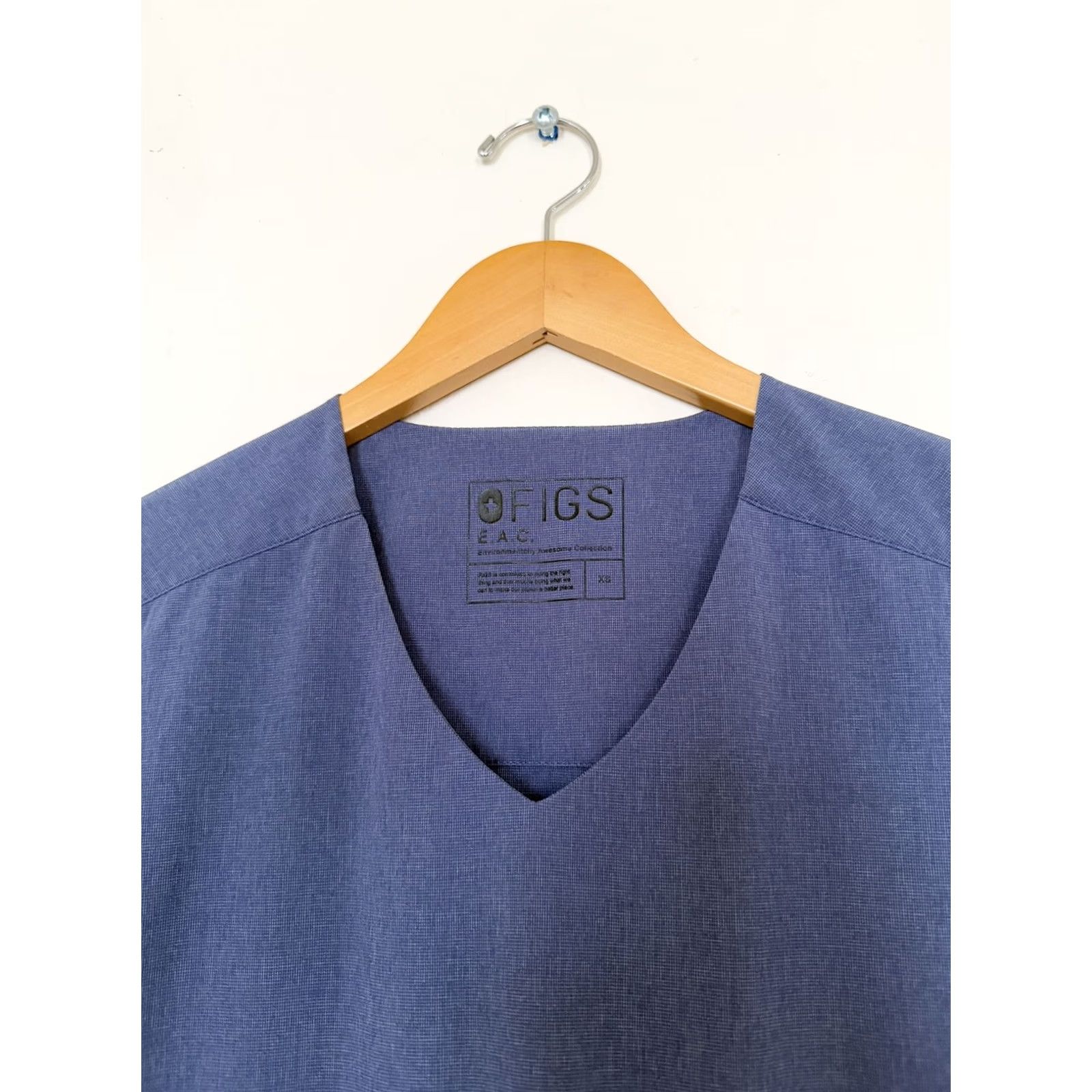 Vintage FIGS FIONe.a.c. Lekei 4 Pocket Scrub Top Blue Womens Size XS Shirt Womens XS Blue Solid Medical Size XS / US 0-2 / IT 36-38 - 2 Thumbnail