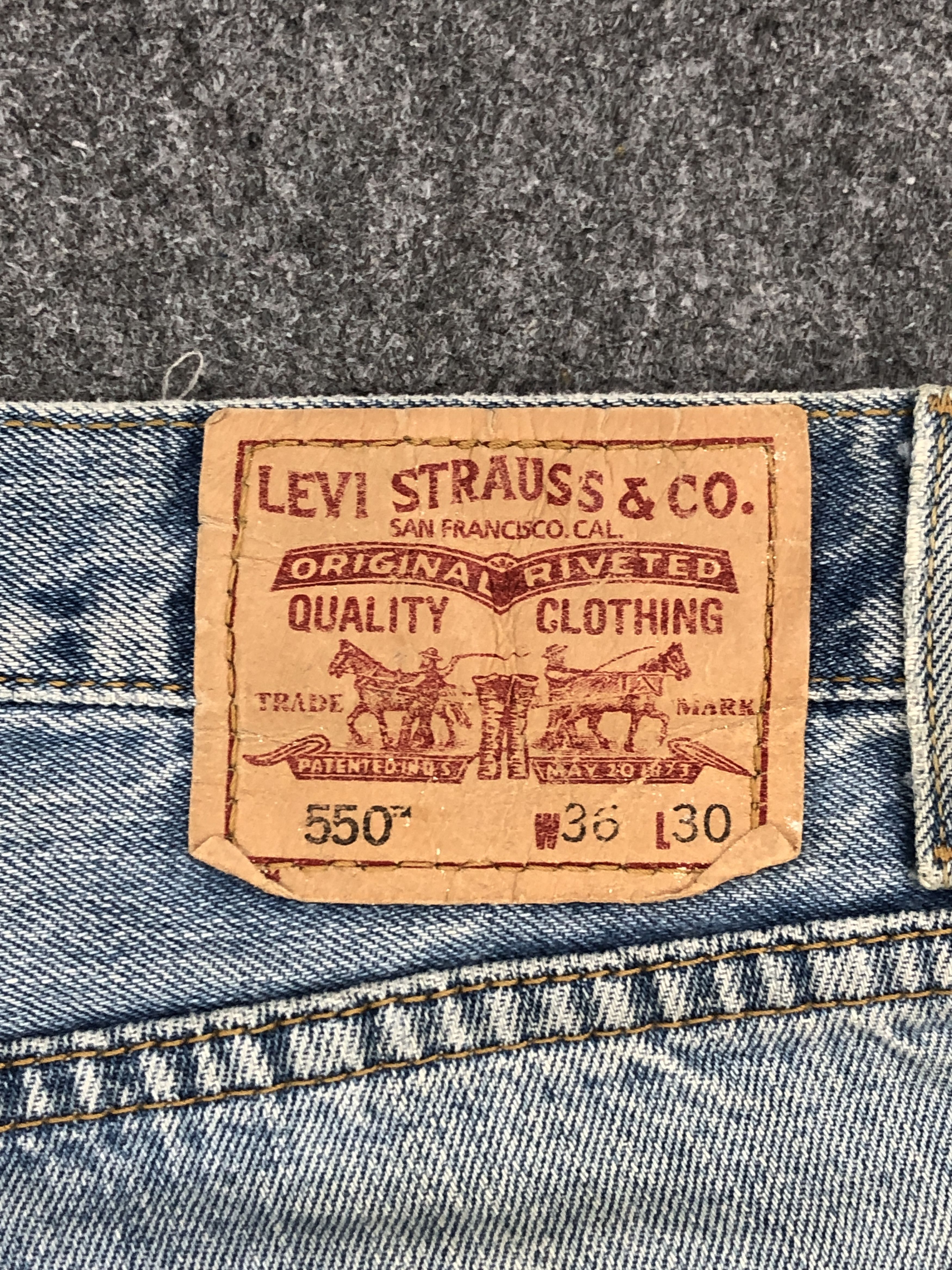 Faded Blue Vintage Levis 550 Denim Jeans