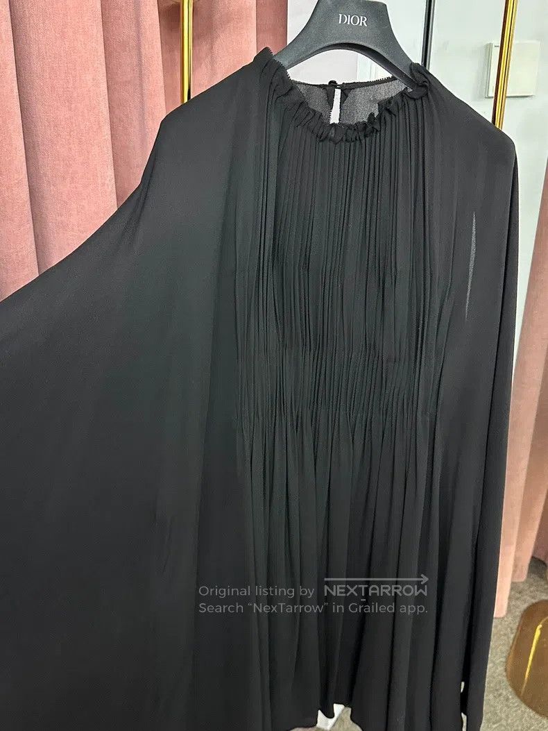 Valentino Valentino Black pleated cape dress Size L / US 10 / IT 46 - 3 Thumbnail