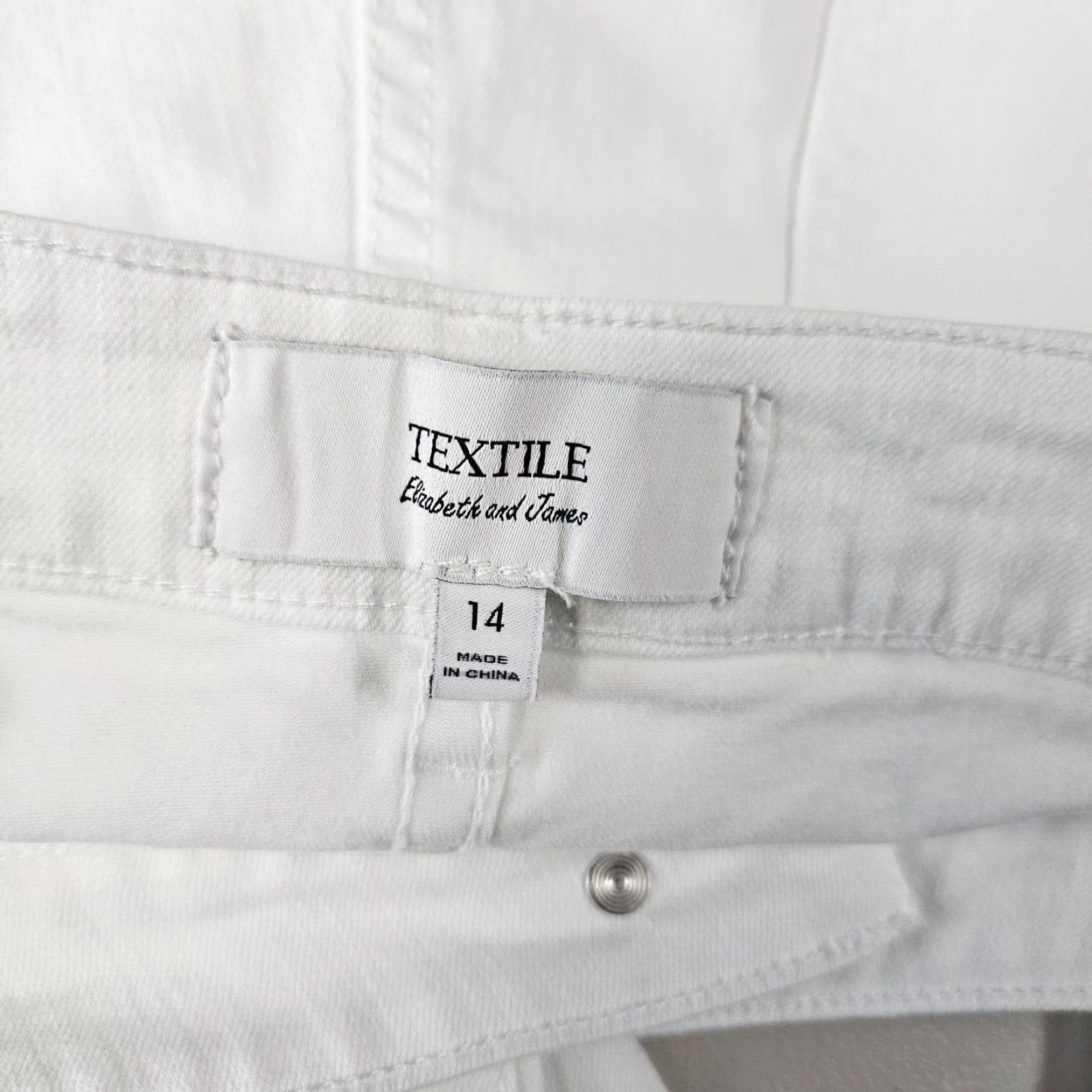 Elizabeth and James Textile Elizabeth and James Womens Flare Jeans Sz 14 Solid White High Rise Denim Cotton Blend 32in Inseam Womens Jeans Size 36" / US 14 / IT 50 - 7 Thumbnail