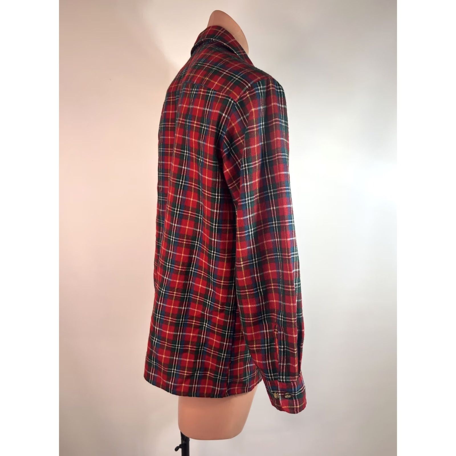 Vintage VINTAGE GFC Trading Co Shirt Mens Size M Plaid Red Flannel Button-Up Long Sleeve Pockets Size US M / EU 48-50 / 2 - 7 Thumbnail