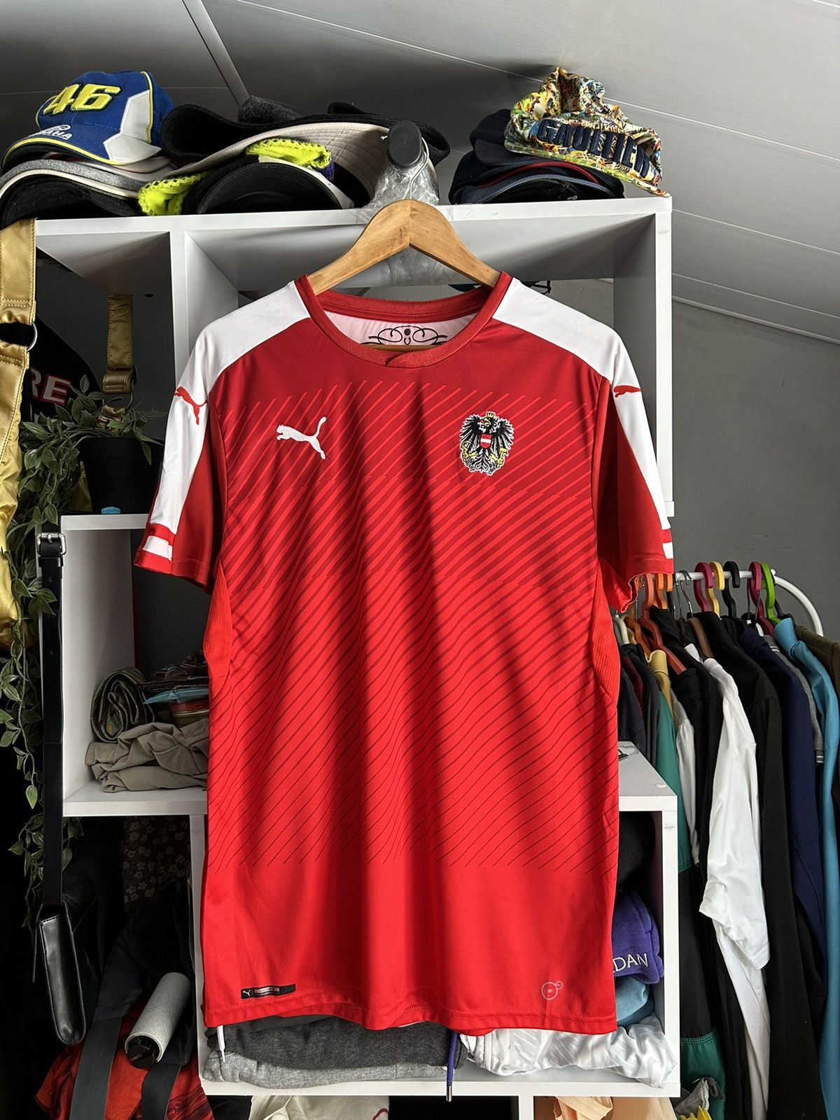 Puma Austria 2016-17 puma soccer jersey shirt Size US L / EU 52-54 / 3 - 1 Thumbnail