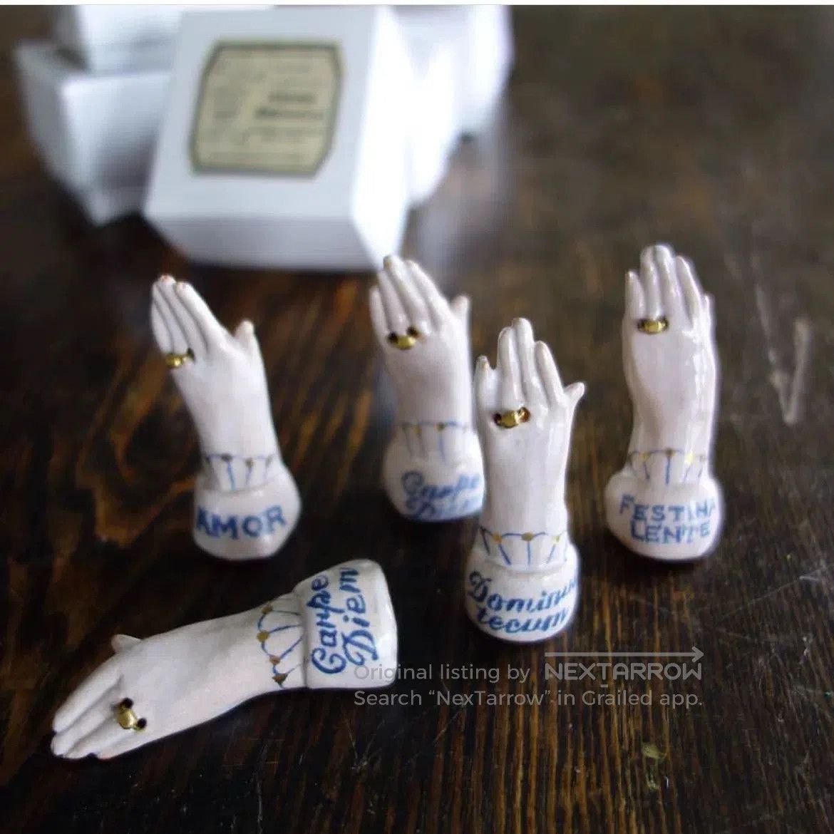 Online Ceramics Arii Momoyo Pottery Handmade Brooch. Size ONE SIZE - 1 Thumbnail