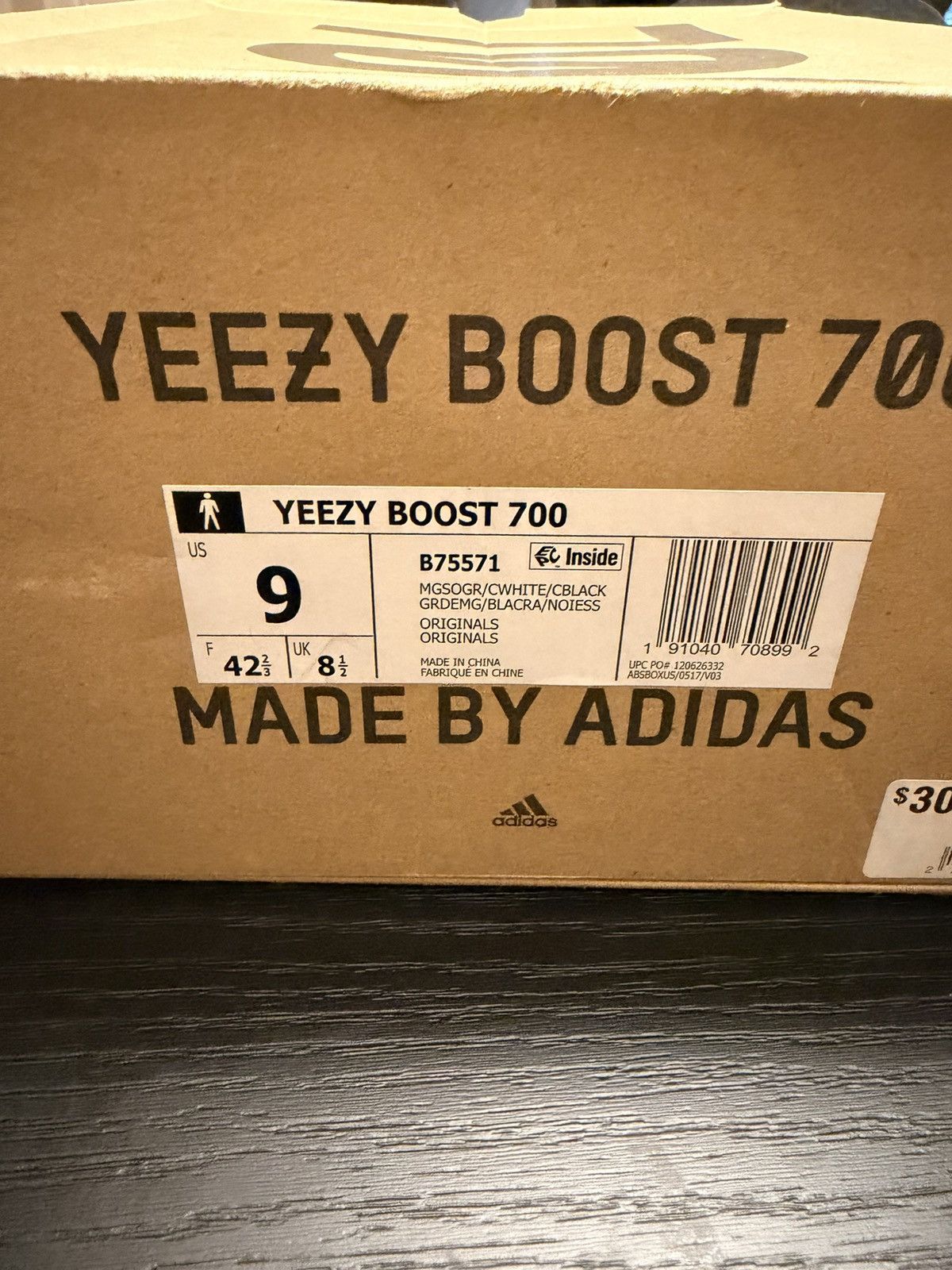 Yeezy Yeezy 700 Wave Runner Size US 9 / EU 42 - 6 Thumbnail