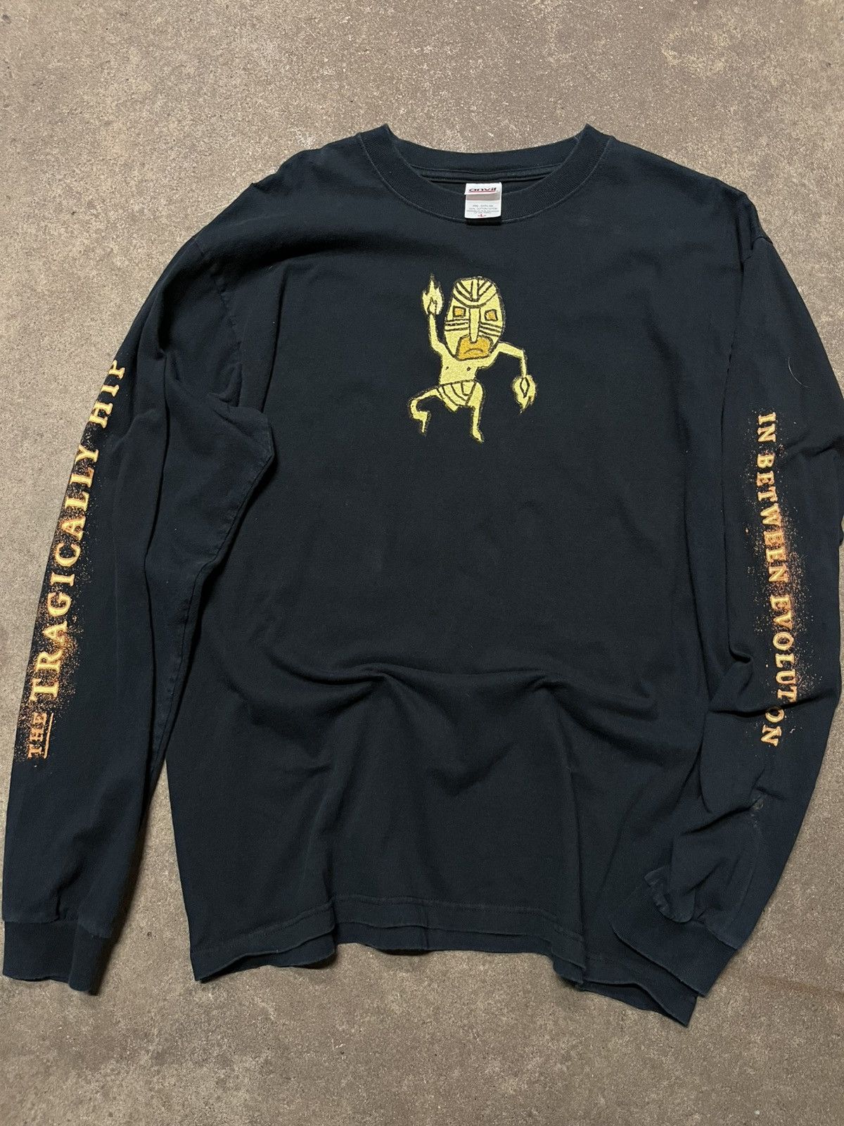 Anvil × Band Tees × Vintage Tragically Hip Vintage In Between Evolution Long-sleeve Size US L / EU 52-54 / 3 - 1 Thumbnail