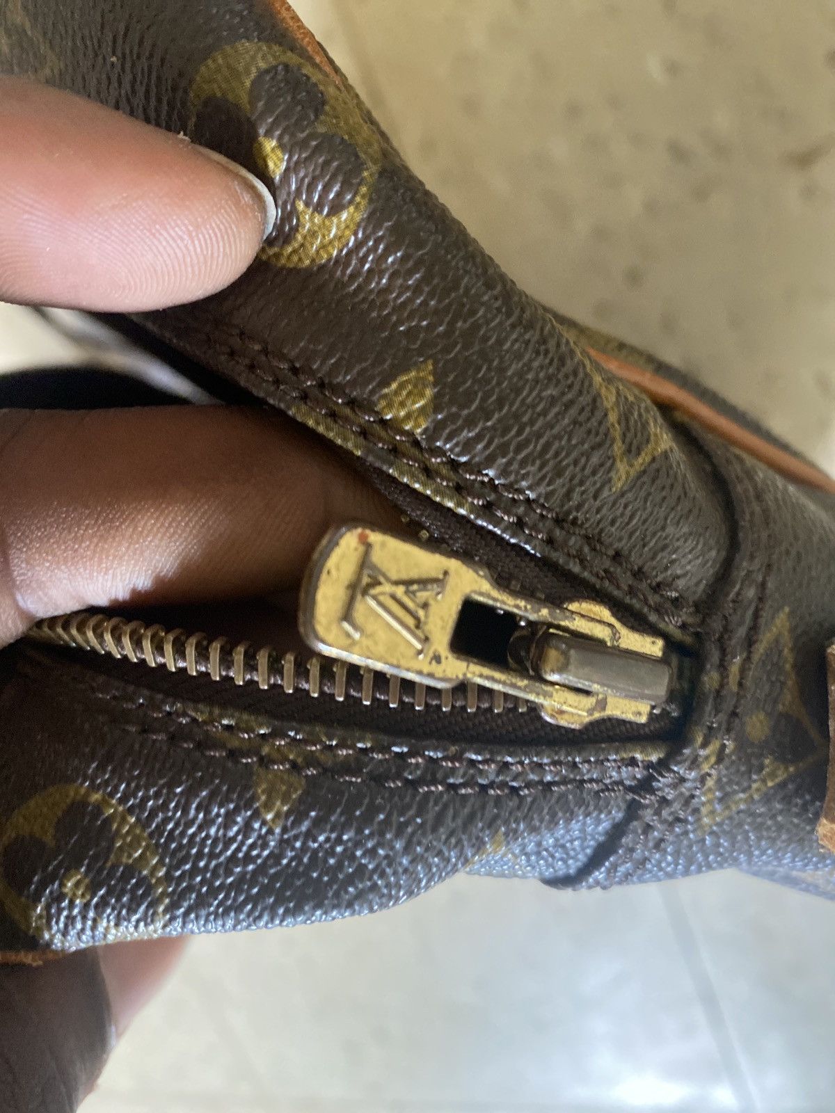 Louis Vuitton LOUIS VUITTON DANUBE SHOULDER BAG Size ONE SIZE - 6 Thumbnail
