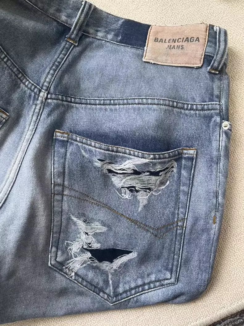 Balenciaga Balenciaga size XS High-set plush heavy 3D trompe l'oeil pr Size US 27 - 4 Thumbnail
