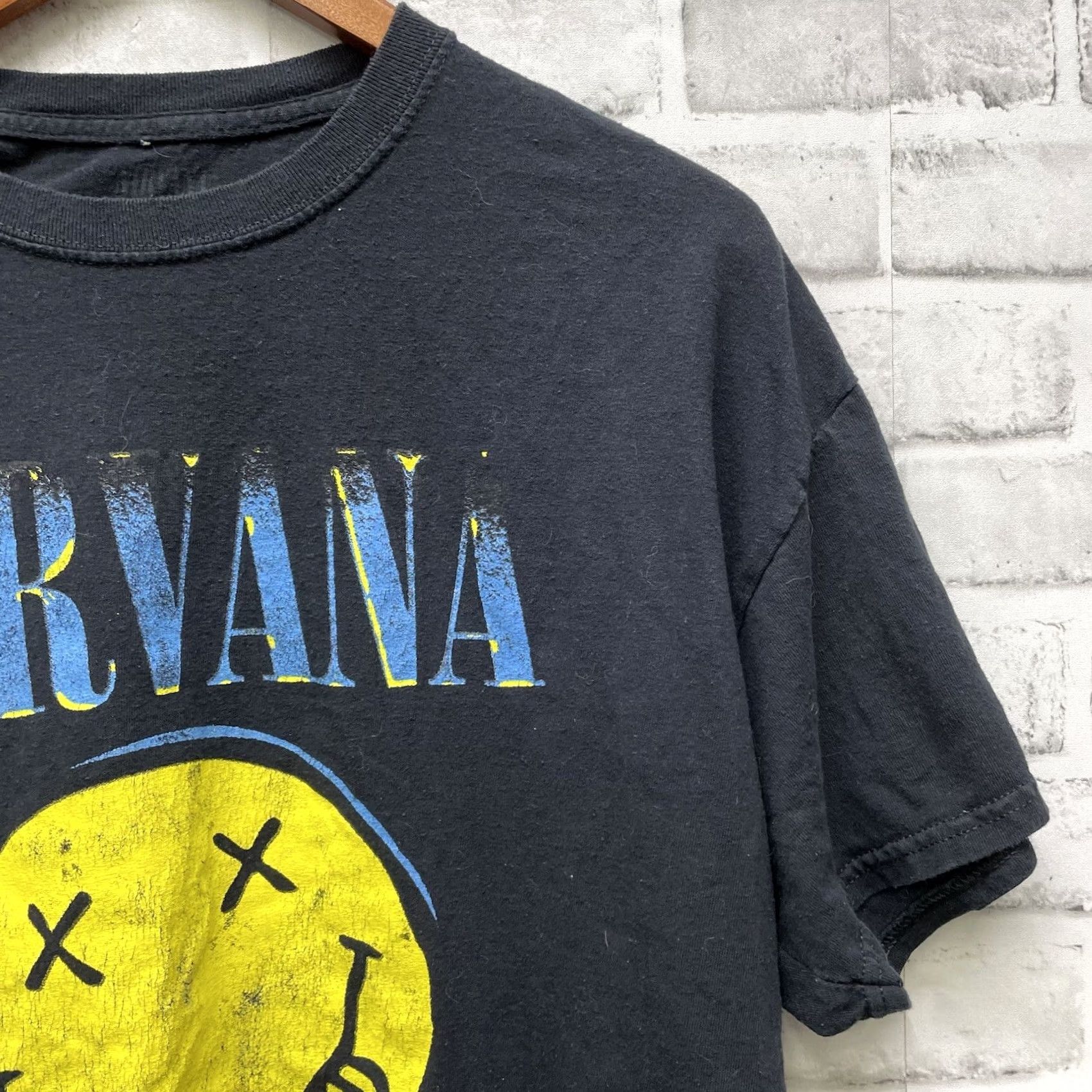 Vintage Nirvana 100% cotton Dark blue graphic Tee Mens XL T-Shirt Size US XL / EU 56 / 4 - 2 Thumbnail