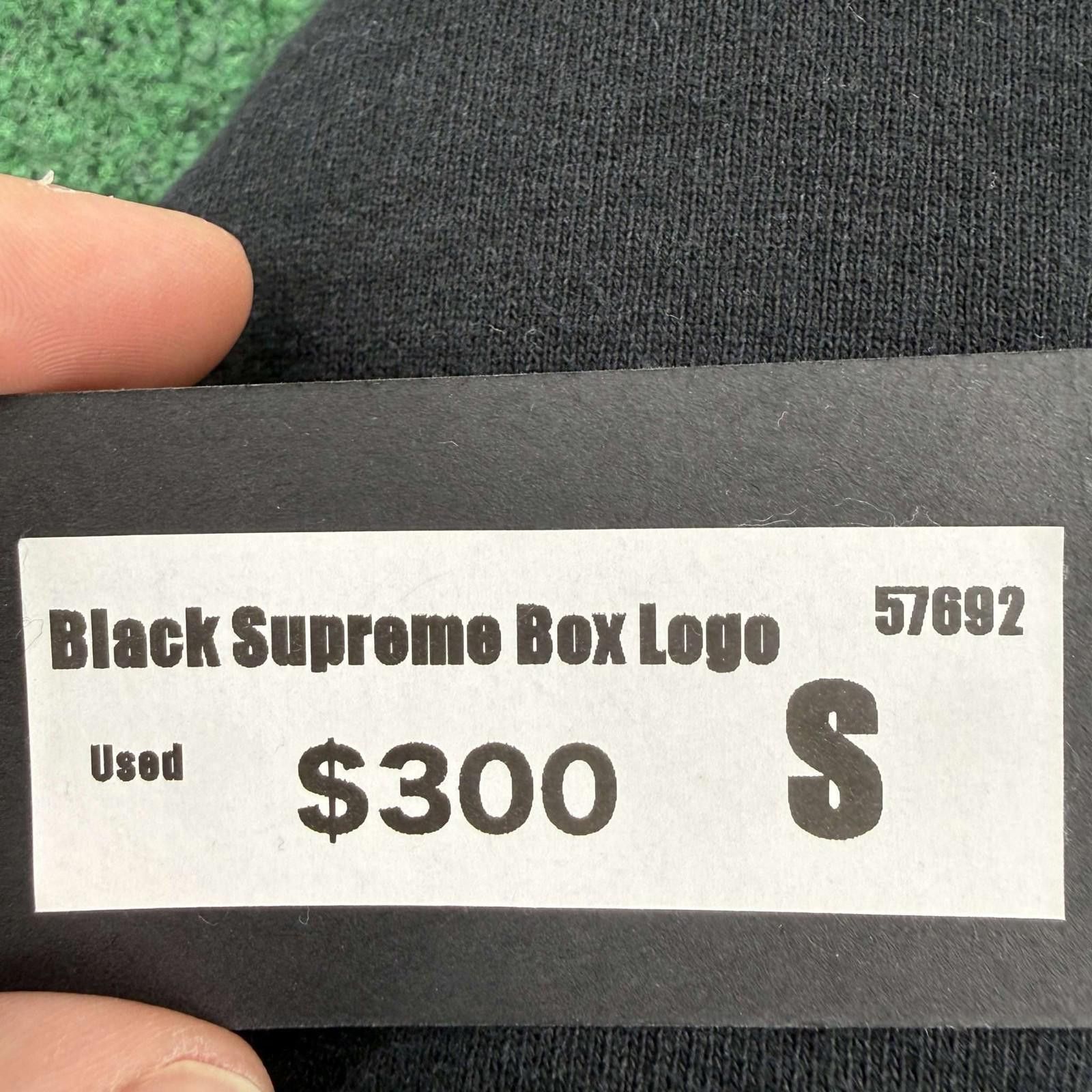 Supreme Supreme Black Box Logo Hoodie Small Used Size US S / EU 44-46 / 1 - 9 Thumbnail