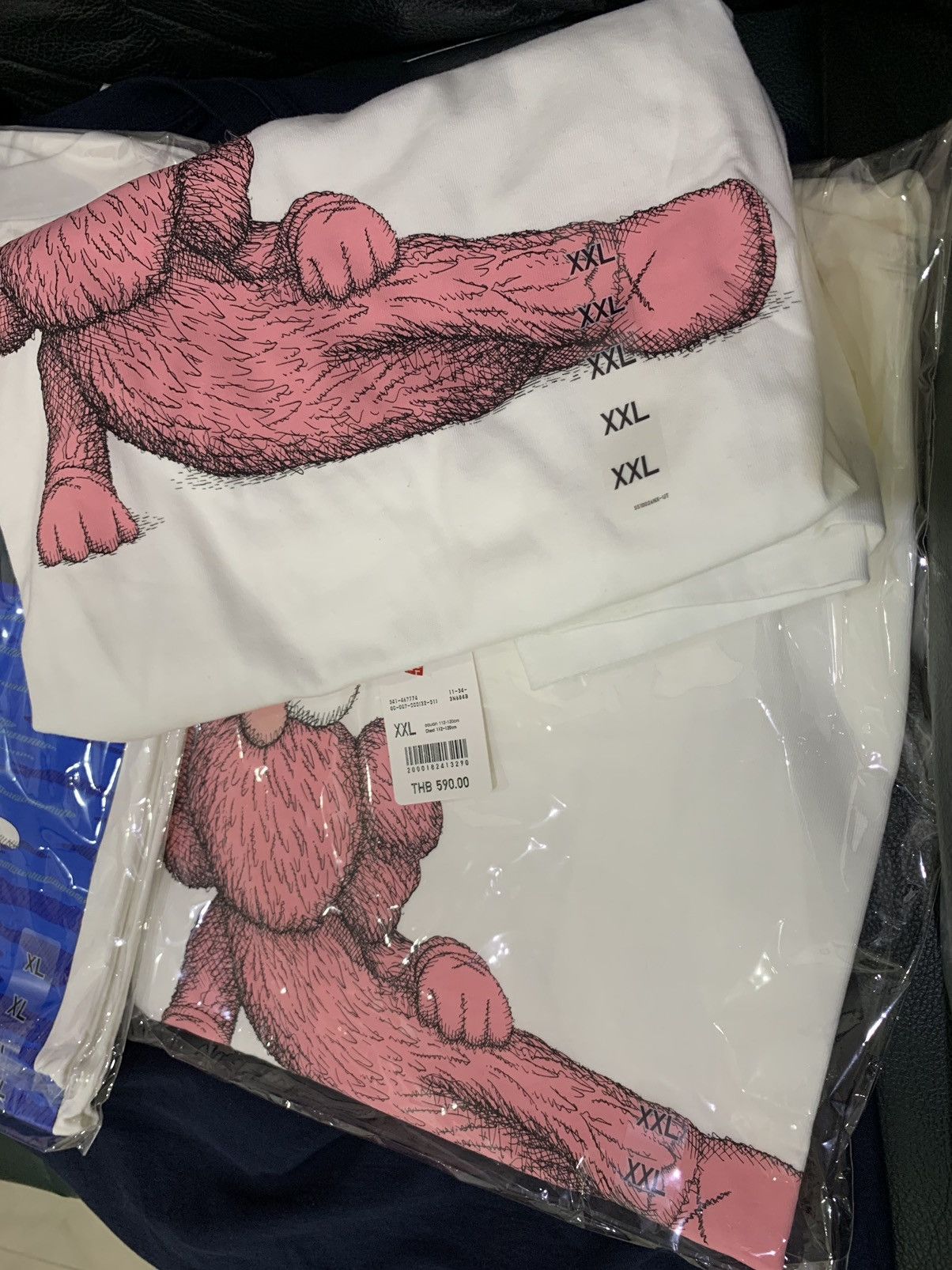 Kaws × Uniqlo KAWS UT Uniqlo S/S Graphic T-shirt Size US XXL / EU 58 / 5 - 3 Thumbnail