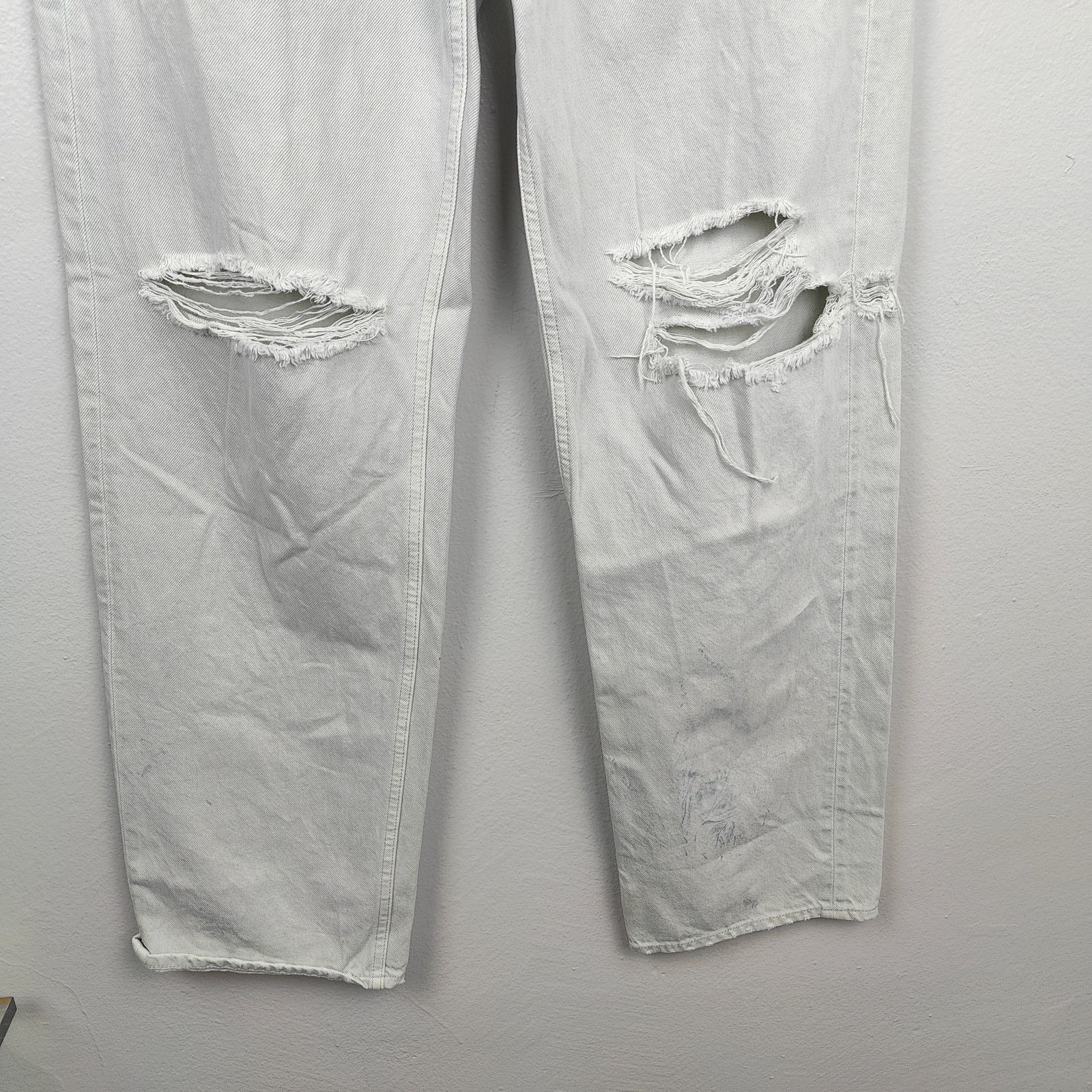 GRLFRND Grlfrnd Baggy Jeans Womens 25 Light Mojave Wash Knee RIps Size 25" / US 0 / IT 36 - 4 Thumbnail