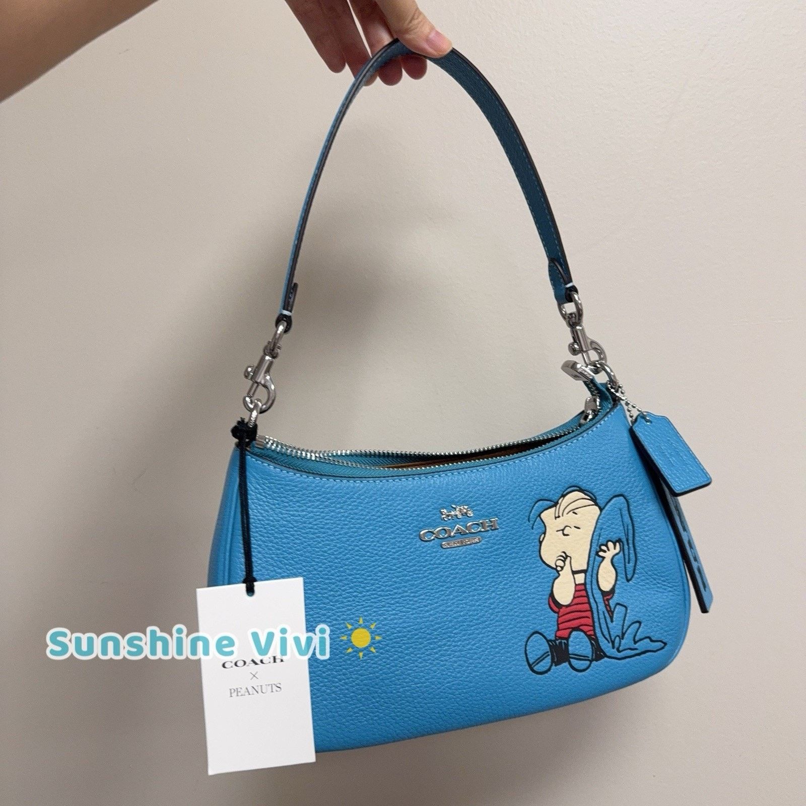 Coach NWT Coach X Peanuts Teri Bag Linus Parrot Blue CBM31 Size ONE SIZE - 1 Thumbnail
