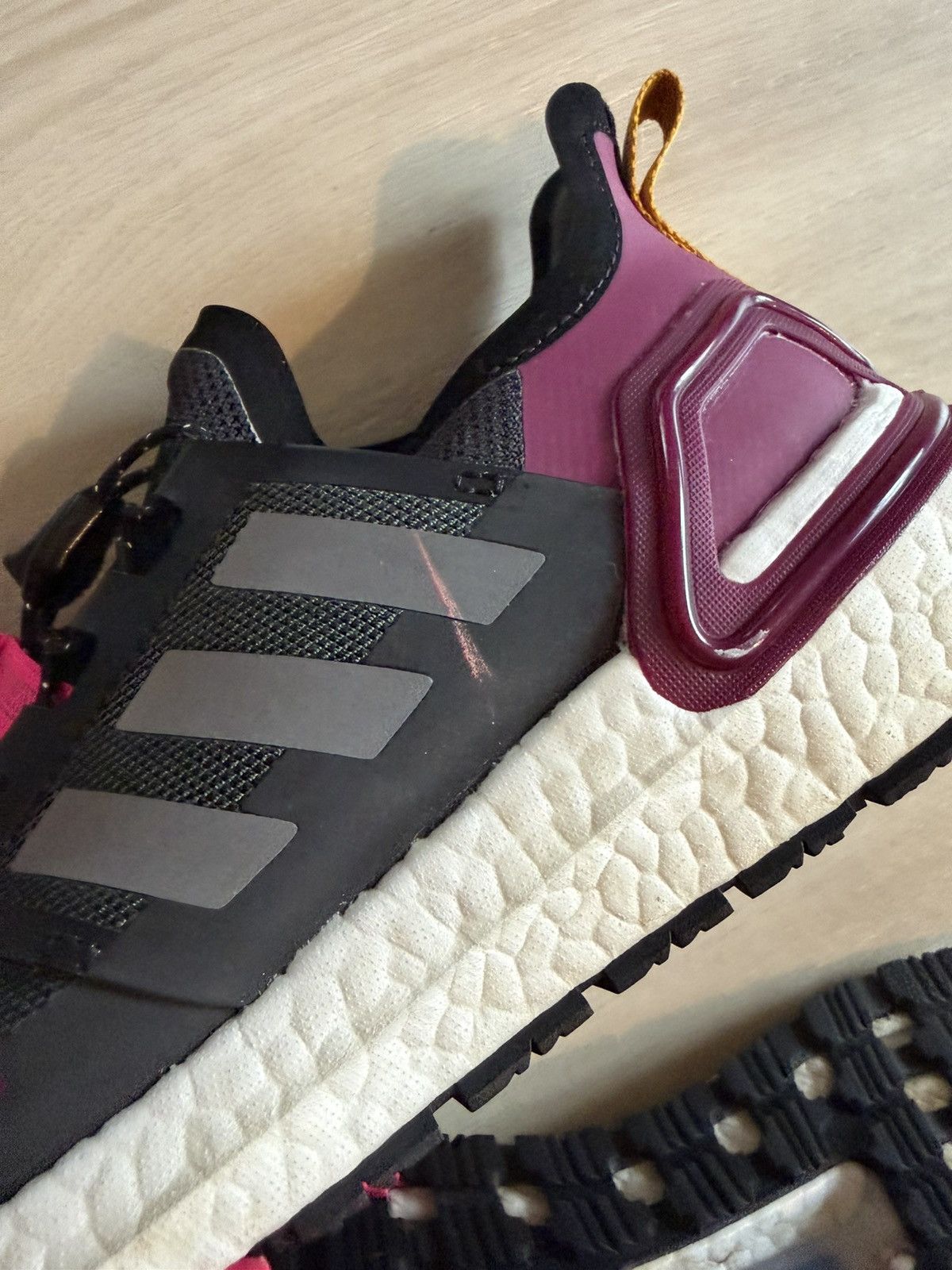 Adidas Adidas Ultra Boost Winter 'Black Power Berry' EG9803 Sz 7.5 Size US 7.5 / IT 37.5 - 7 Thumbnail