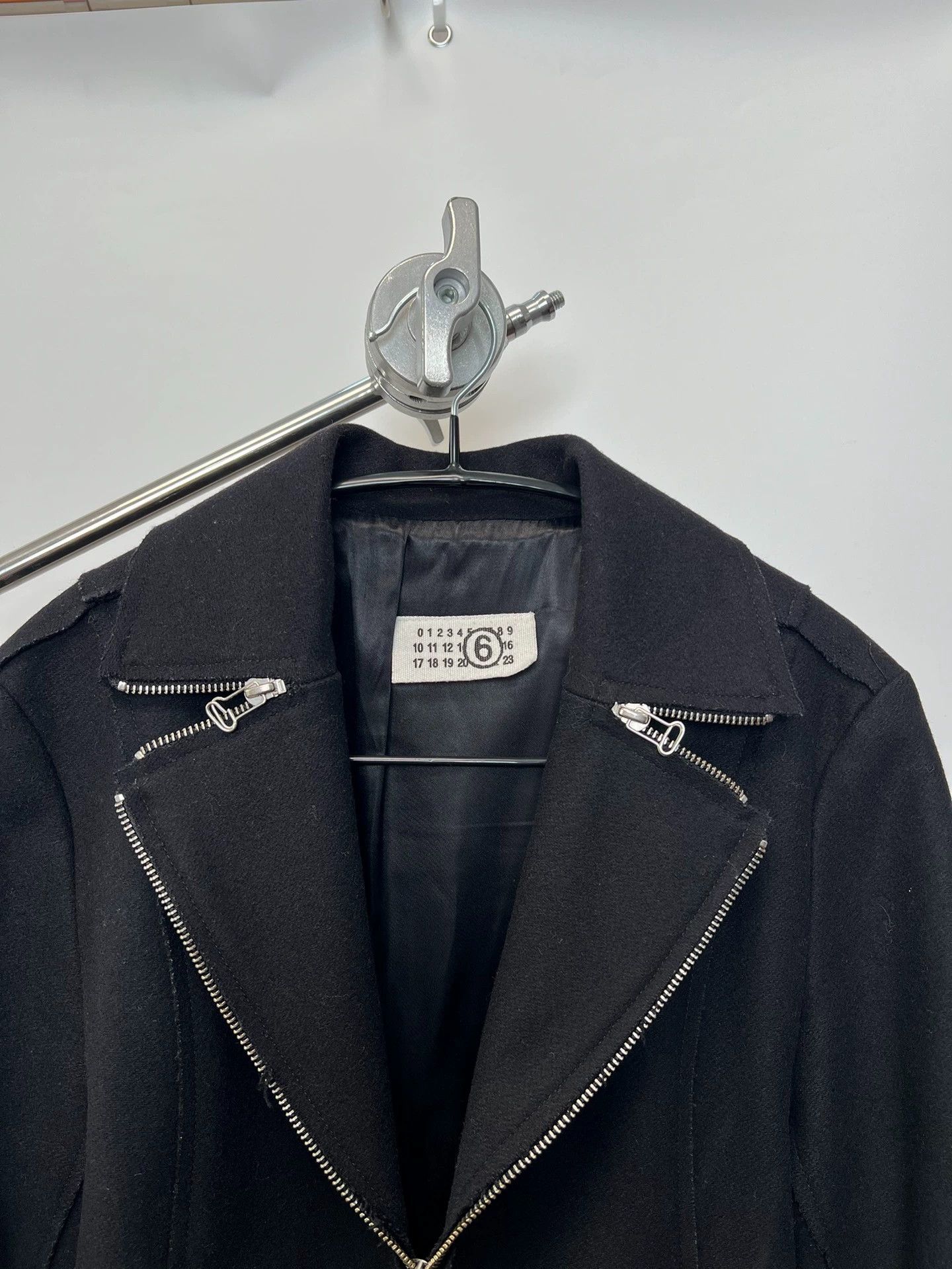 Maison Margiela Maison Martin Margiela zippered wool jacket. Size S / US 4 / IT 40 - 7 Thumbnail