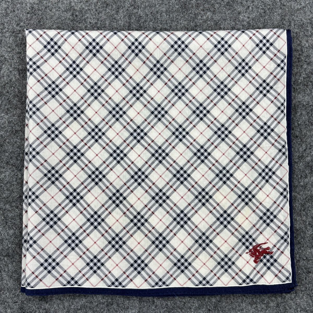 Burberry × Vintage Handkerchief # E001 Size ONE SIZE - 5 Thumbnail