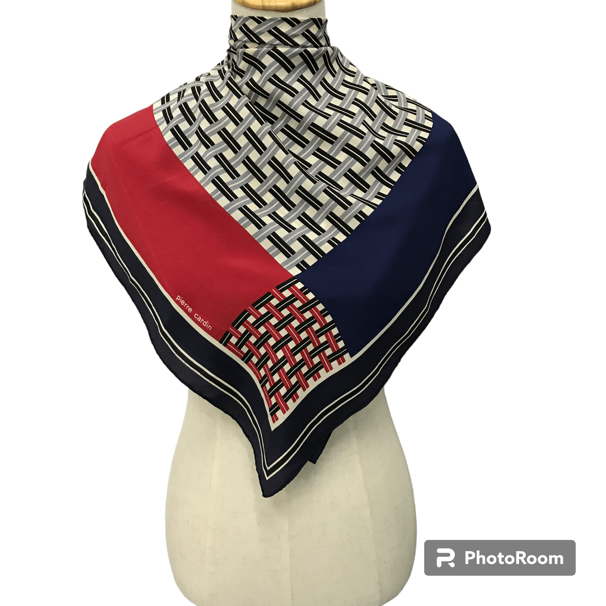 Pierre Cardin Vintage Pierre Cardin Silk Scarf M75 Size ONE SIZE - 1 Thumbnail