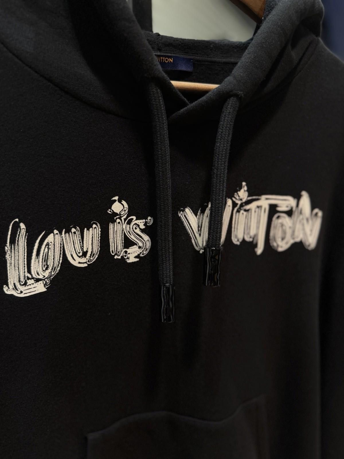 Louis Vuitton Size Medium - Louis Vuitton Graphic Hoodie Black SS22 1A9SVP Size US M / EU 48-50 / 2 - 7 Thumbnail