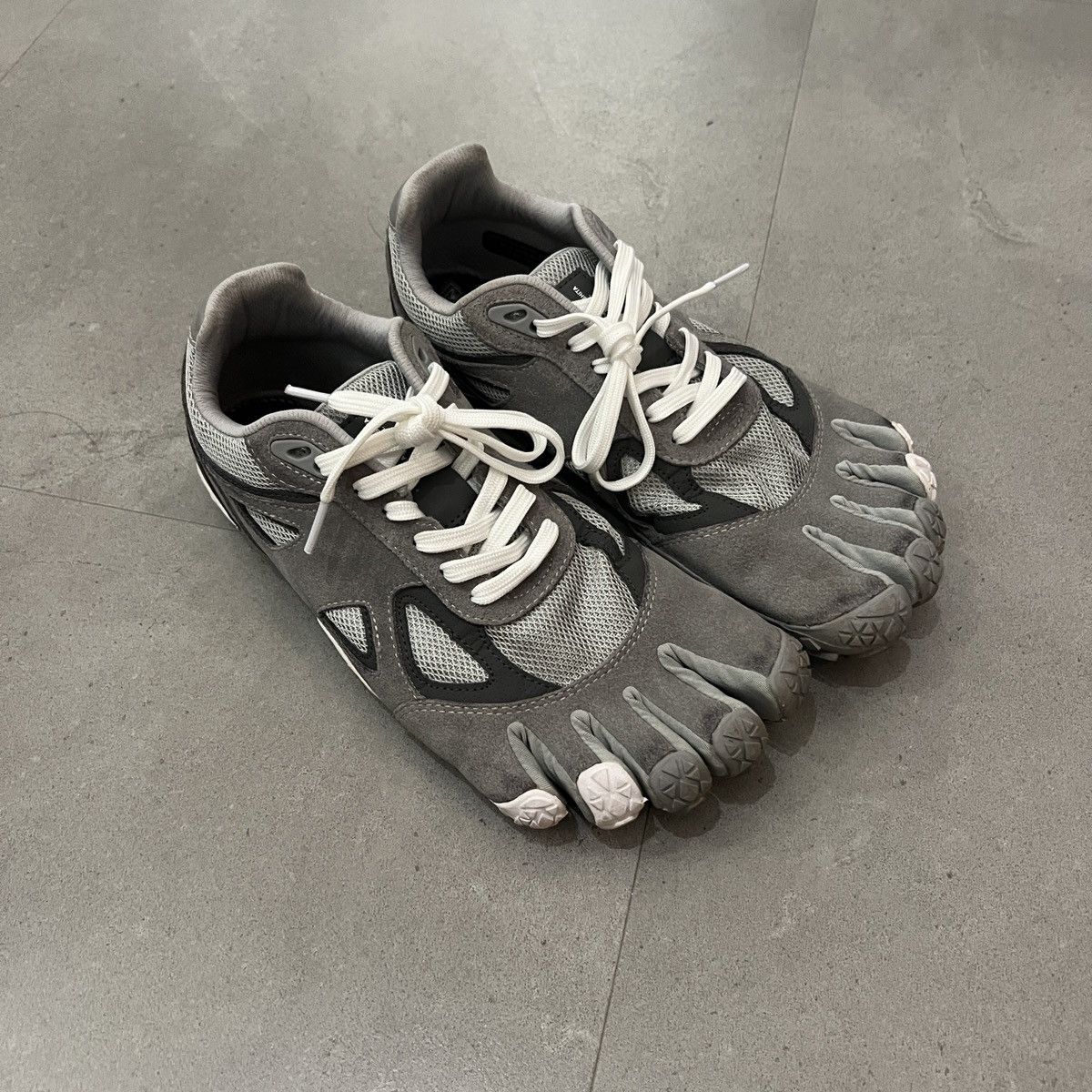 image of Takahiromiyashita Thesoloist Suicoke Vibram Fivefingers Grey Shoes, Men's (Size 9)