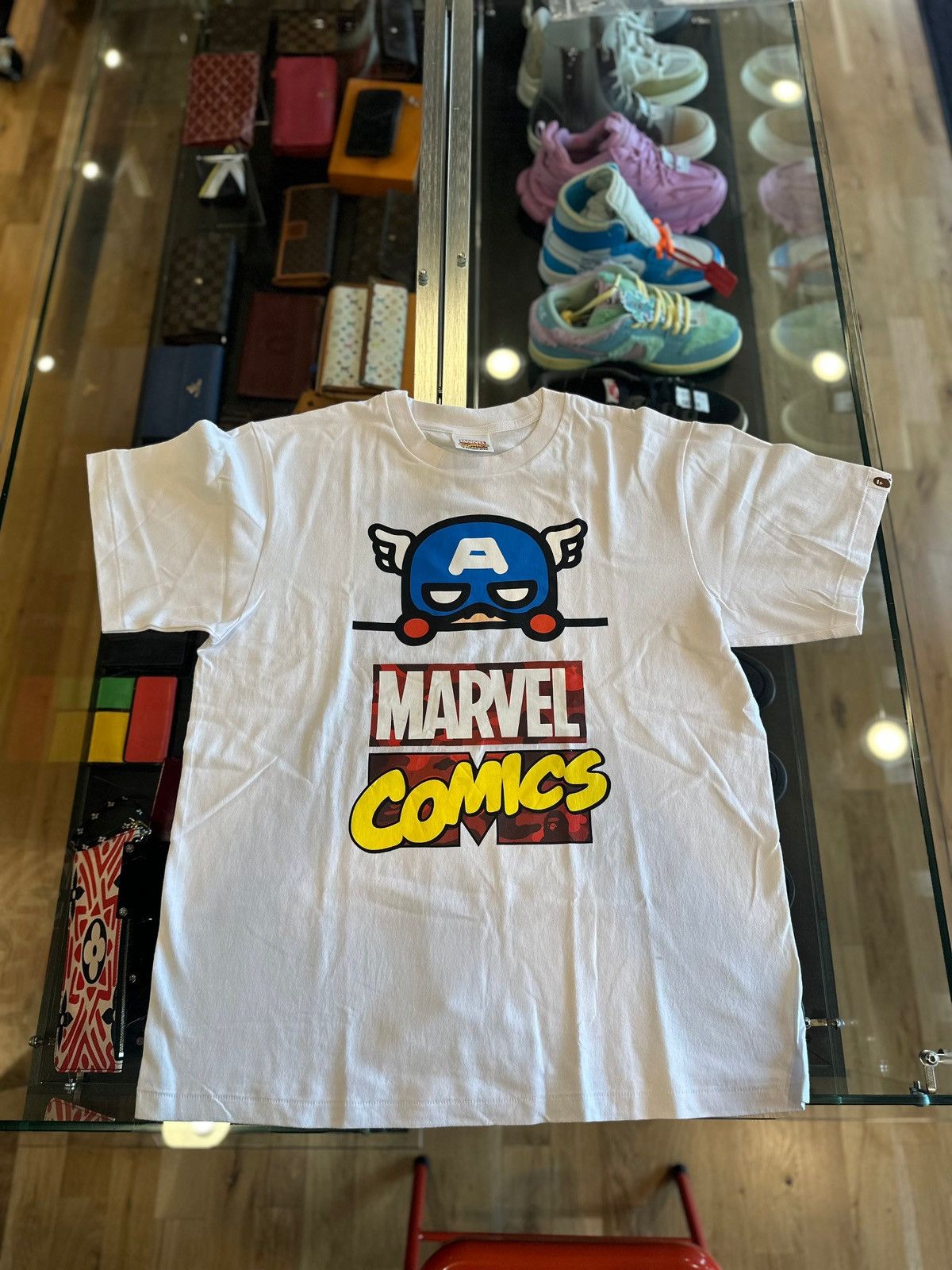 Bape × Marvel Comics Bape Marvel Tee DS Size US L / EU 52-54 / 3 - 1 Thumbnail