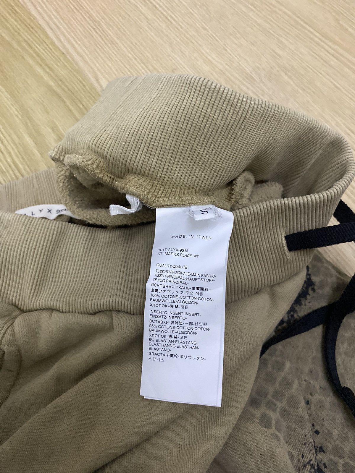 1017 ALYX 9SM 1017 ALYX 9SM Digital Camo sweatpant Size US 30 / EU 46 - 7 Thumbnail