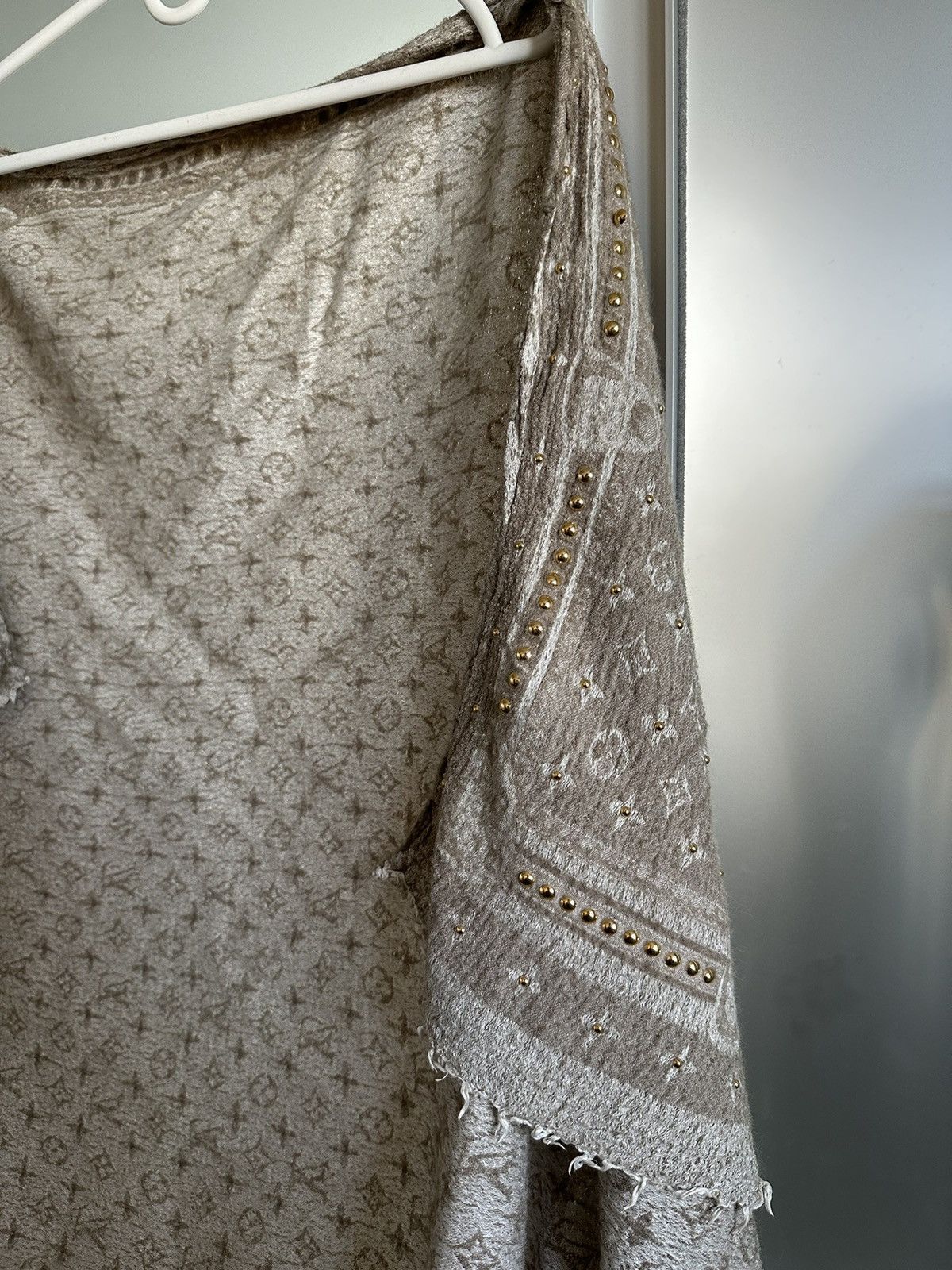 Louis Vuitton Louis Vuitton Beige Studdy Denim Monogram Shawl scarf Size ONE SIZE - 6 Thumbnail