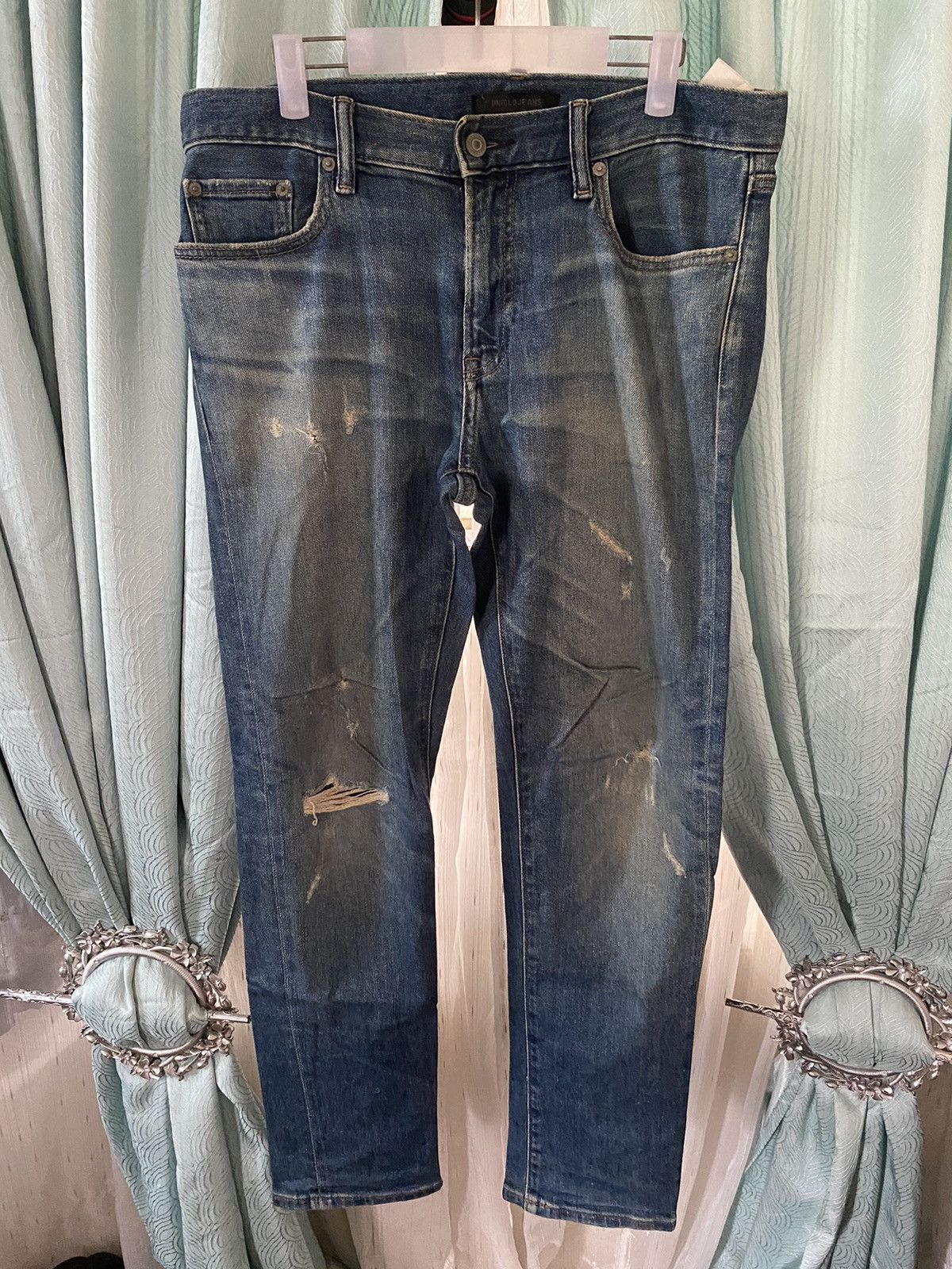 image of Uniqlo Distressed Slim Straight Middle Rise Jeans in Blue, Men's (Size 34)