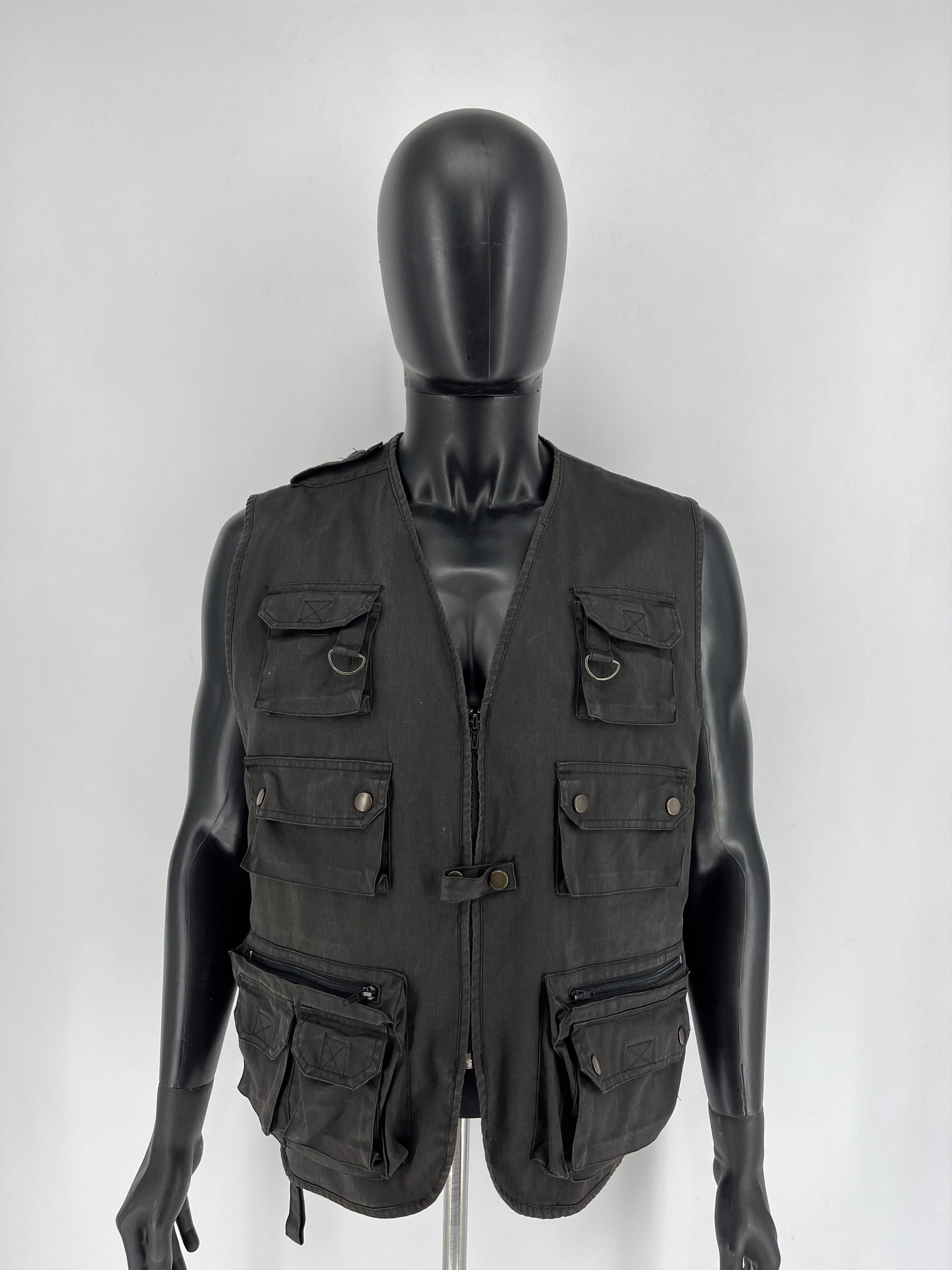 Japanese Brand Vintage Military Vest With Many Pockets Streetwear Style Size US M / EU 48-50 / 2 - 1 Thumbnail