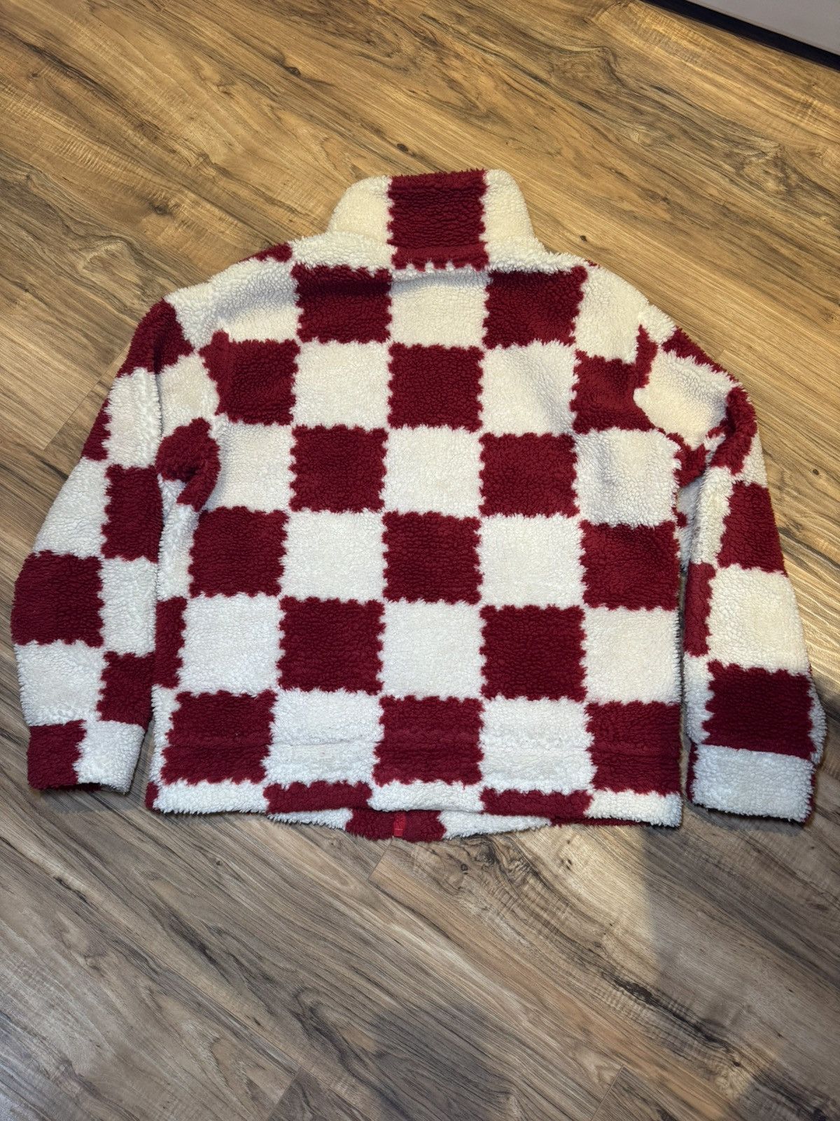 Louis Vuitton Louis Vuitton Red Checkered Fleece Size US L / EU 52-54 / 3 - 7 Thumbnail